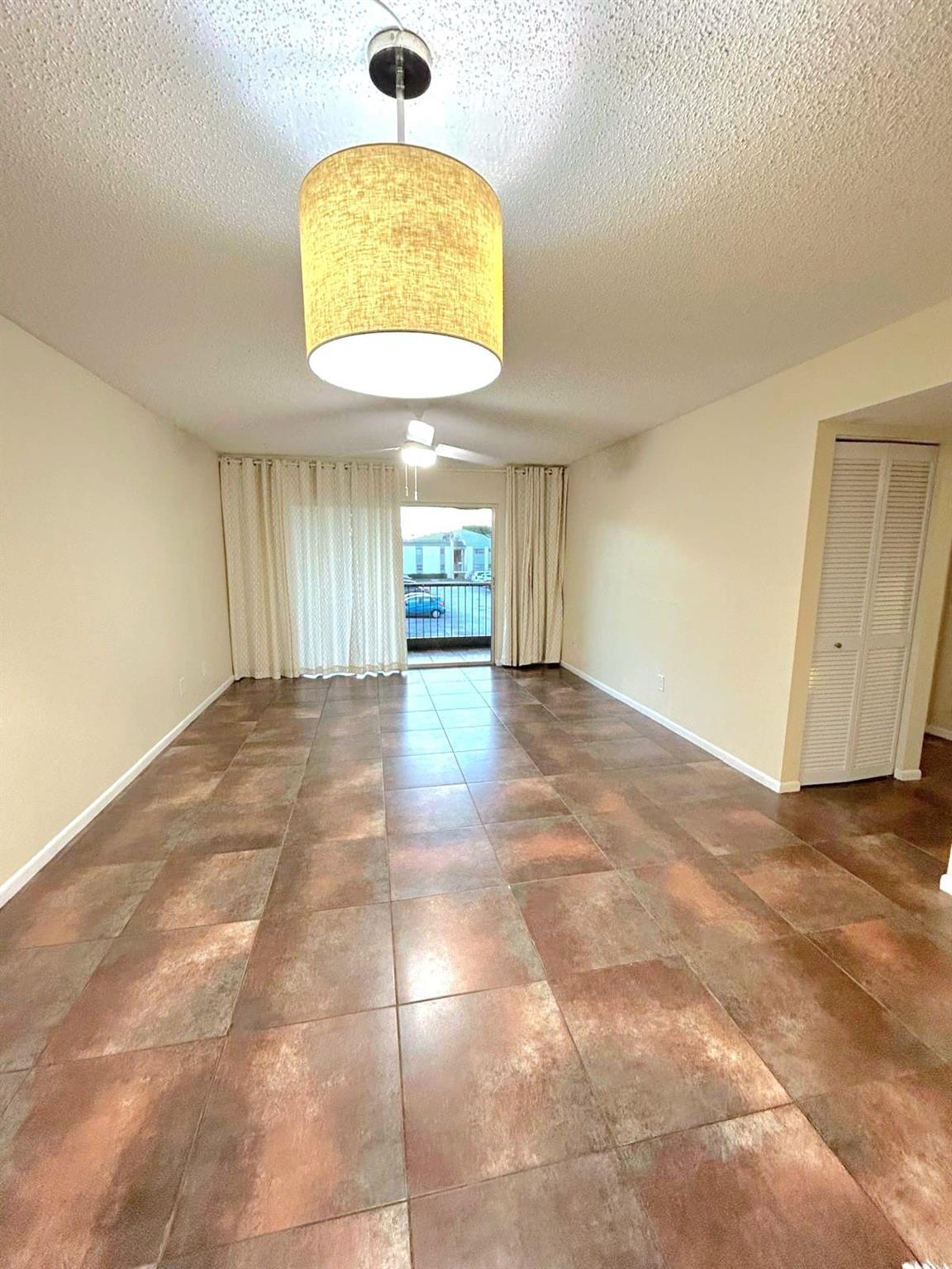 4147 NW 90th Avenue 206, Coral Springs, FL 33065