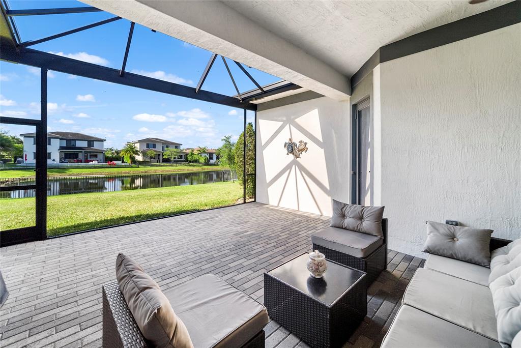 Photo for 10410 S Lago Vista Circle, Parkland, FL 33076 - Listing #FX-10434740 10410 S Lago Vista Circle, Parkland, FL 33076