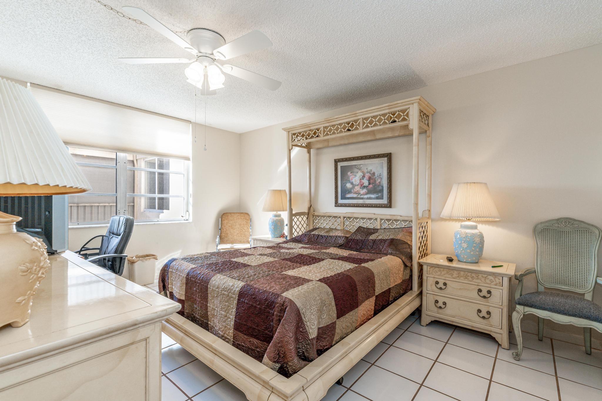 Photo for 8900 Washington Boulevard, 506B, Pembroke Pines, FL 33025 - Listing #FX-10484168 8900 Washington Boulevard, 506B, Pembroke Pines, FL 33025