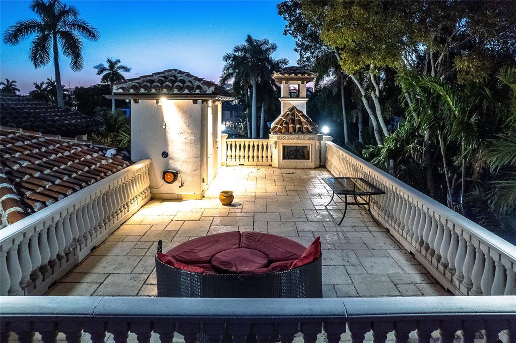 42 Nurmi Drive, Fort Lauderdale, FL 33301