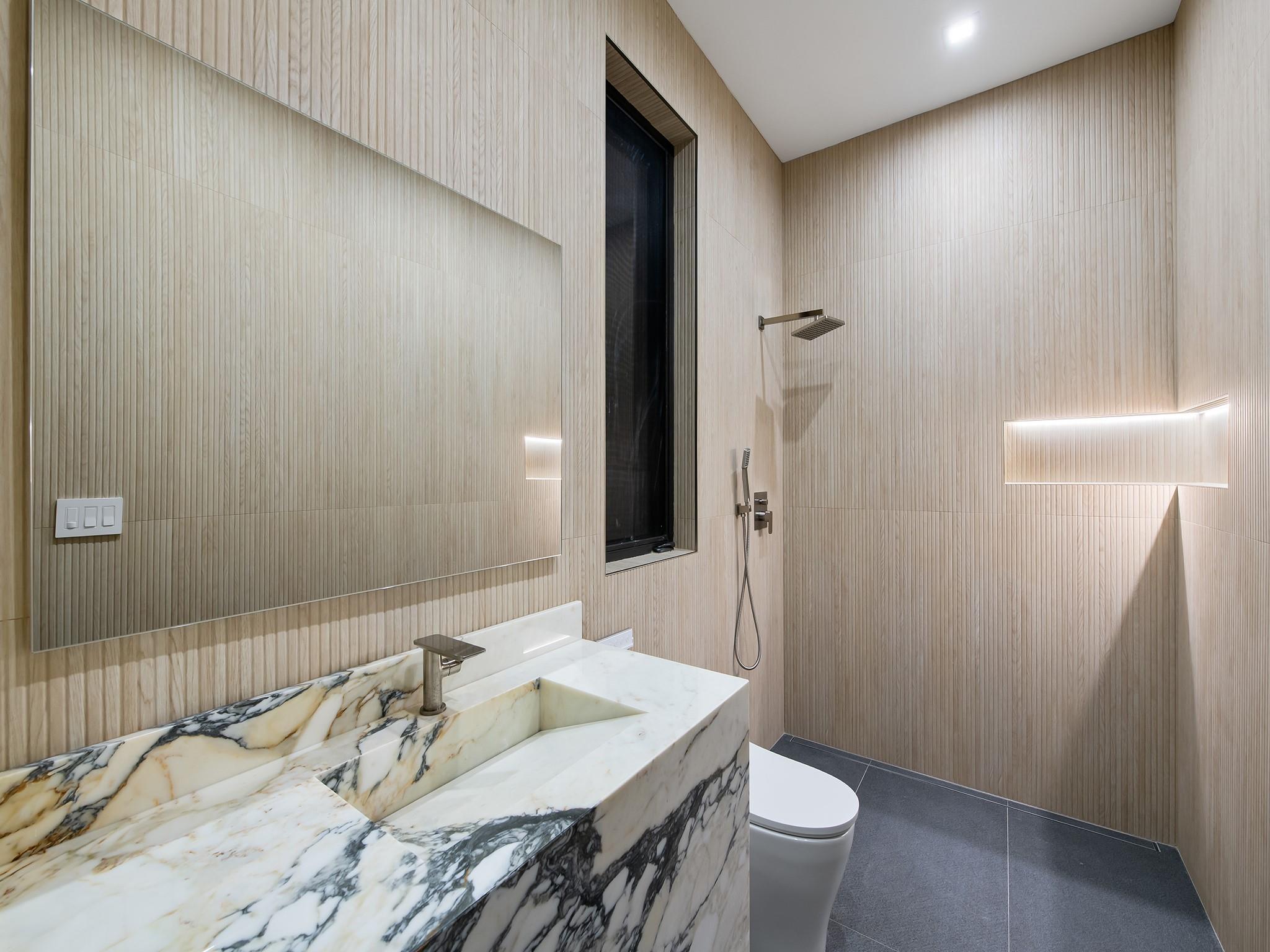 111 Fiesta Way, Fort Lauderdale, FL 33301