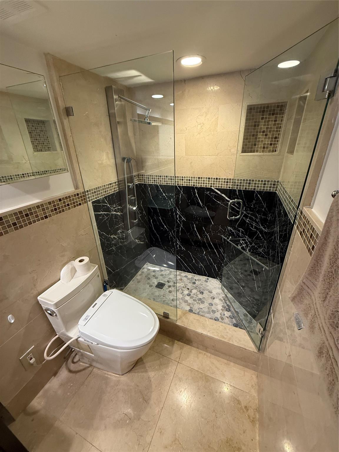 19428 NE 26th Avenue 103, Miami, FL 33180