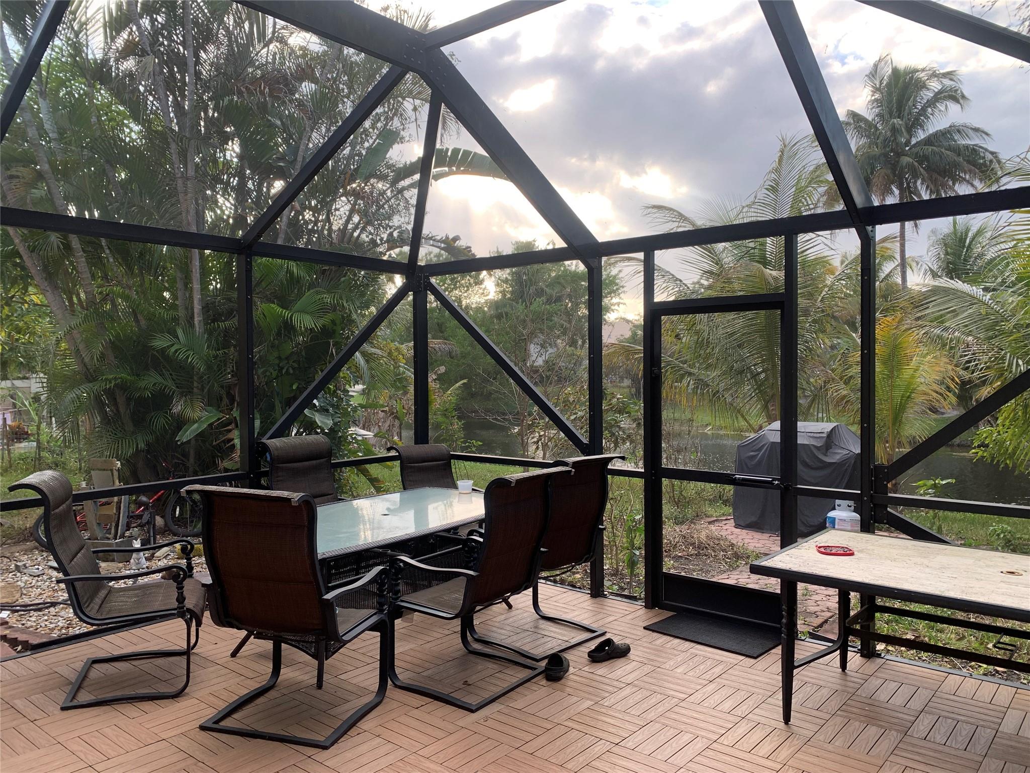 320 NW 115th Way, Coral Springs, FL 33071