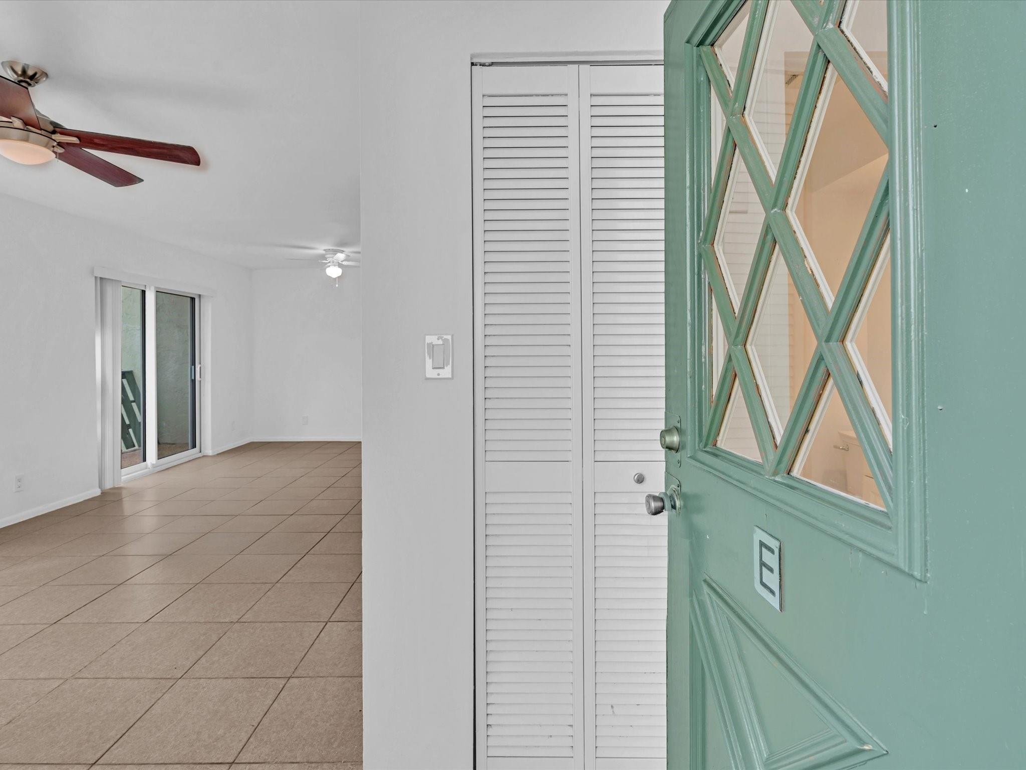 8911 NW 28th Drive E, Coral Springs, FL 33065