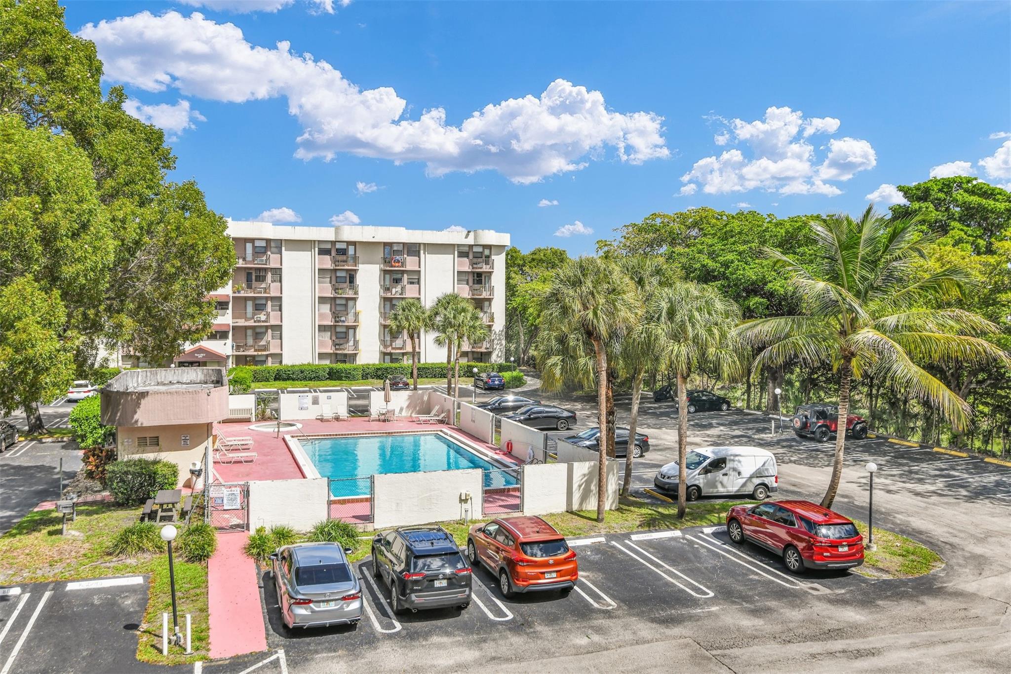 2701 Riverside Drive 305-B, Coral Springs, FL 33065