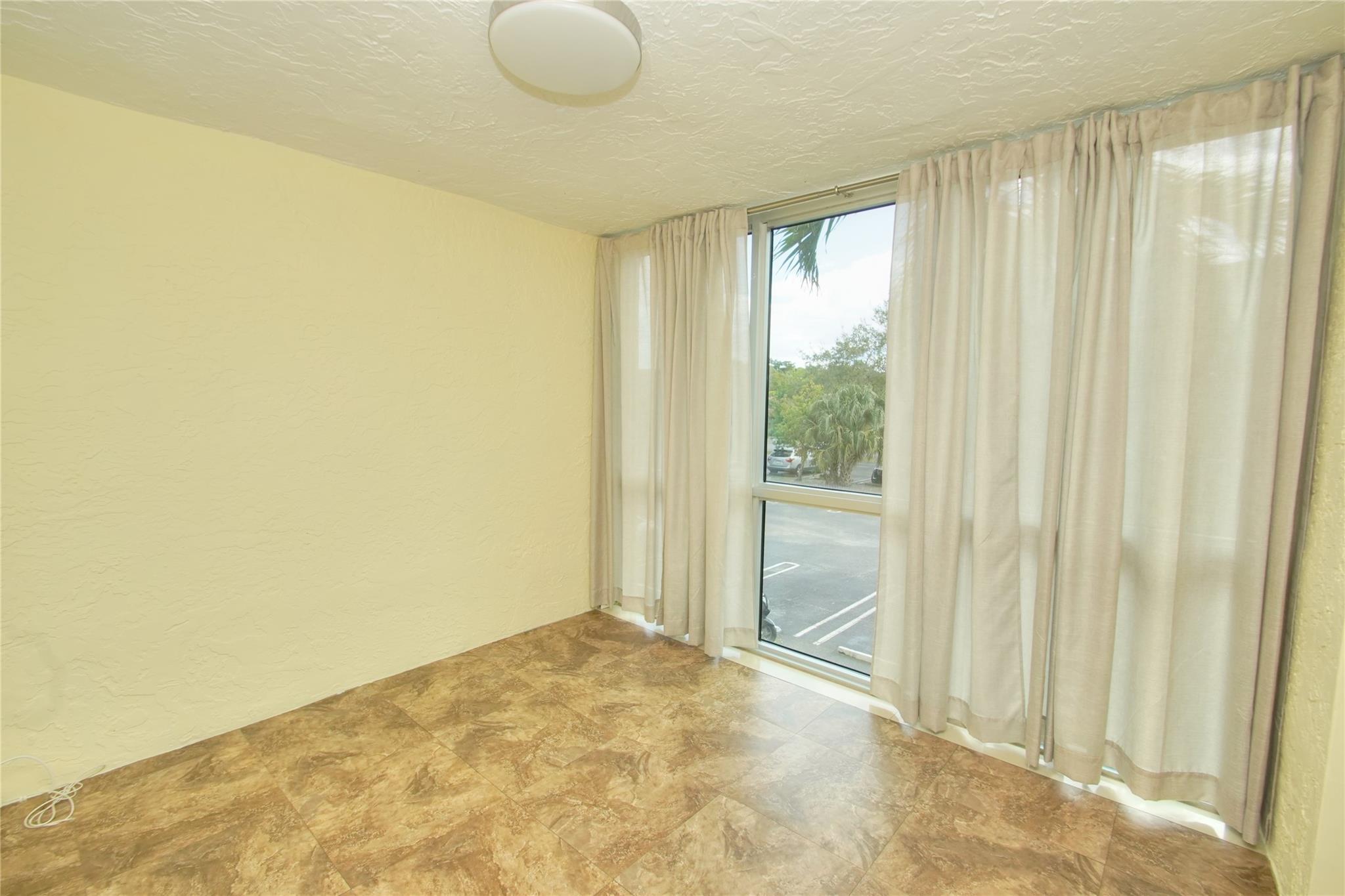 10762 La Placida Drive 205, Coral Springs, FL 33065