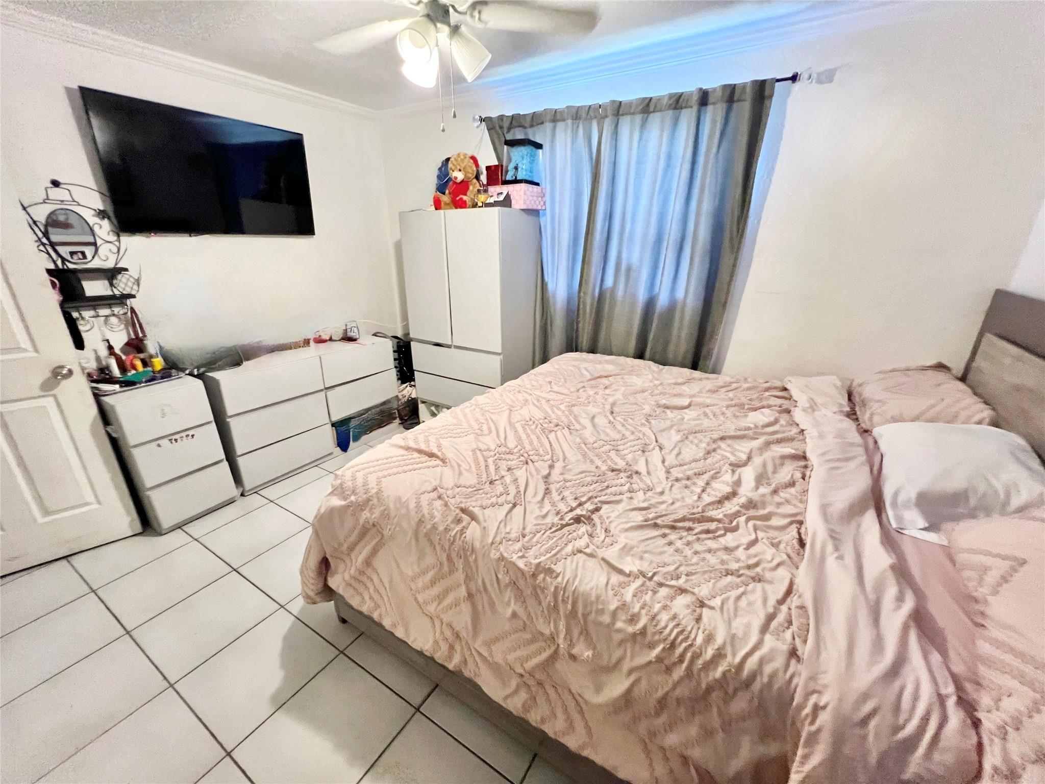Photo for 5751 SW 54th Avenue, Davie, FL 33314 - Listing #FX-10520099 5751 SW 54th Avenue, Davie, FL 33314