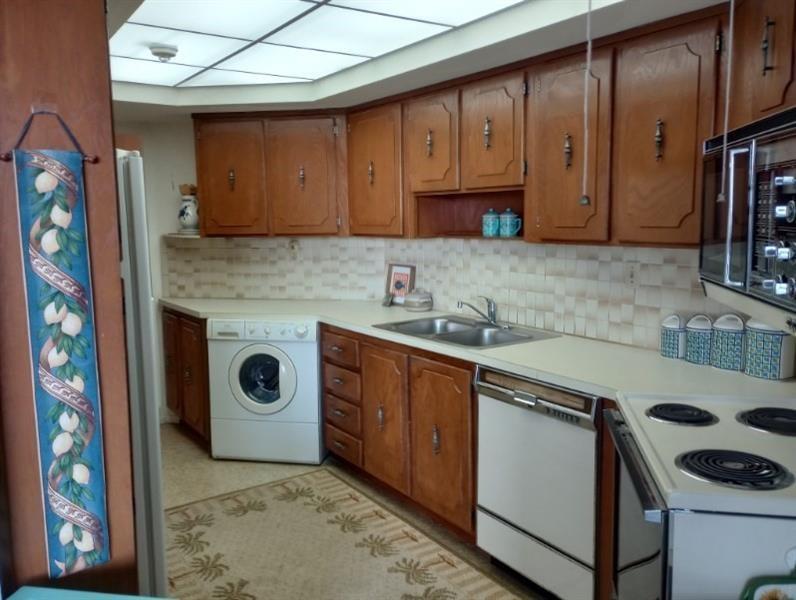 Photo for 1340 S Ocean Boulevard, 205, Pompano Beach, FL 33062 - Listing #FX-10424423 1340 S Ocean Boulevard, 205, Pompano Beach, FL 33062