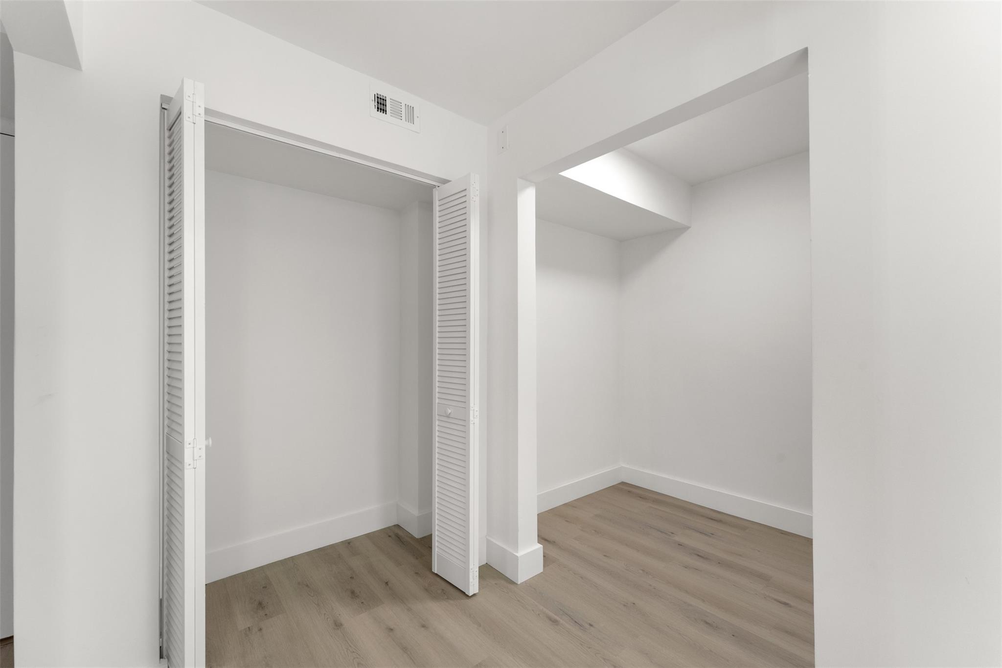 441 NE 195th Street 302, Miami, FL 33179