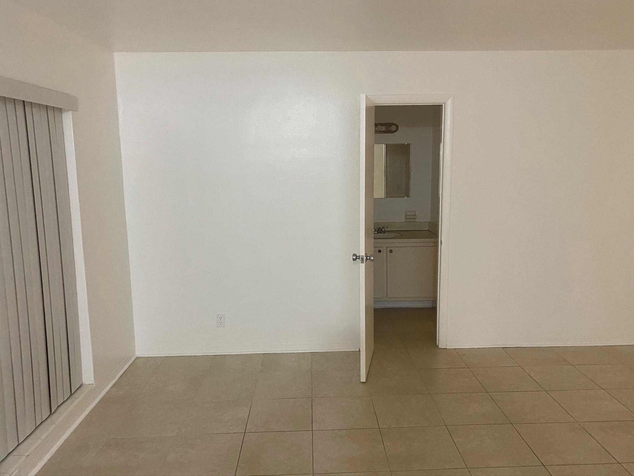 4328 SW 6th Street 206, Plantation, FL 33317