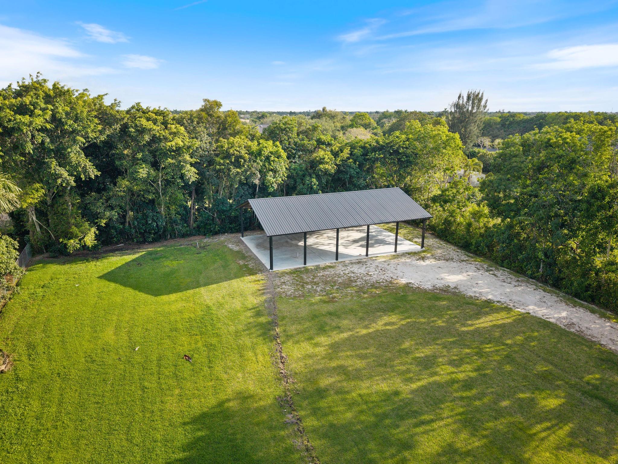 Photo for 13900 Mustang Trail, Southwest Ranches, FL 33330 - Listing #FX-10531292 13900 Mustang Trail, Southwest Ranches, FL 33330