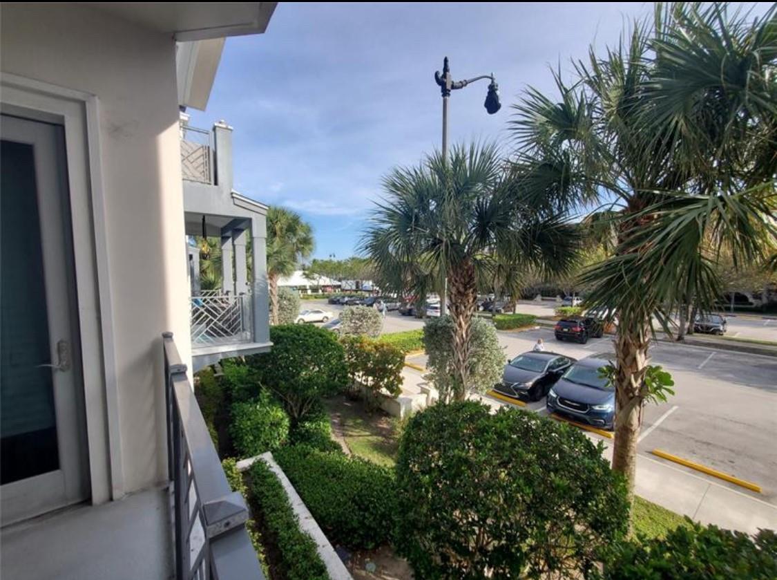 Photo for 4511 El Mar Drive, 202, Lauderdale By The Sea, FL 33308 - Listing #FX-10501374 4511 El Mar Drive, 202, Lauderdale By The Sea, FL 33308