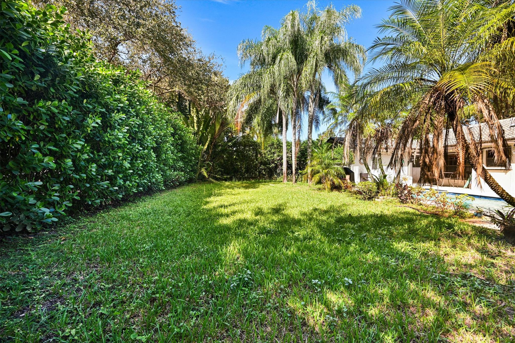 11350 NW 1st Place, Coral Springs, FL 33071