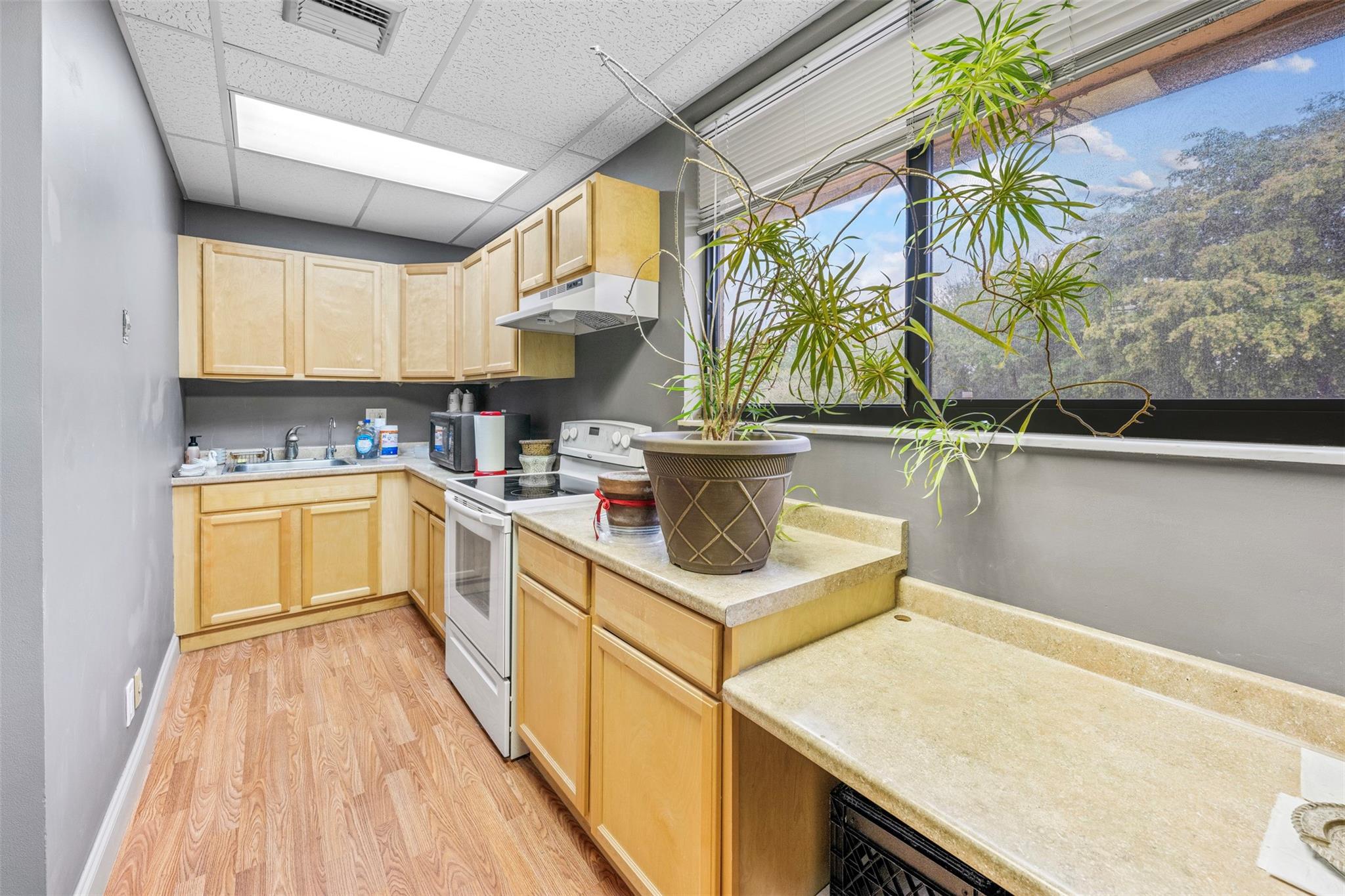 1881 N University Drive 200, Coral Springs, FL 33071