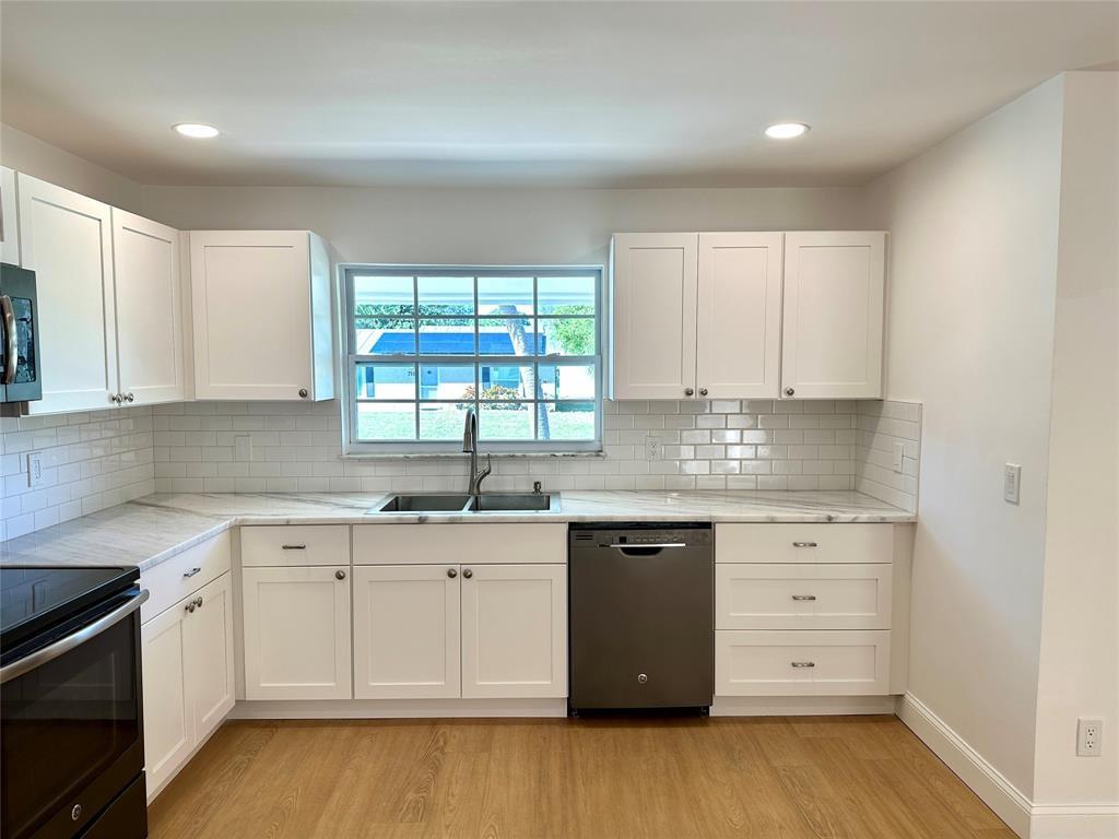 Photo for 734 Wilson Terrace, Sebastian, FL 32958 - Listing #FX-10487672 734 Wilson Terrace, Sebastian, FL 32958
