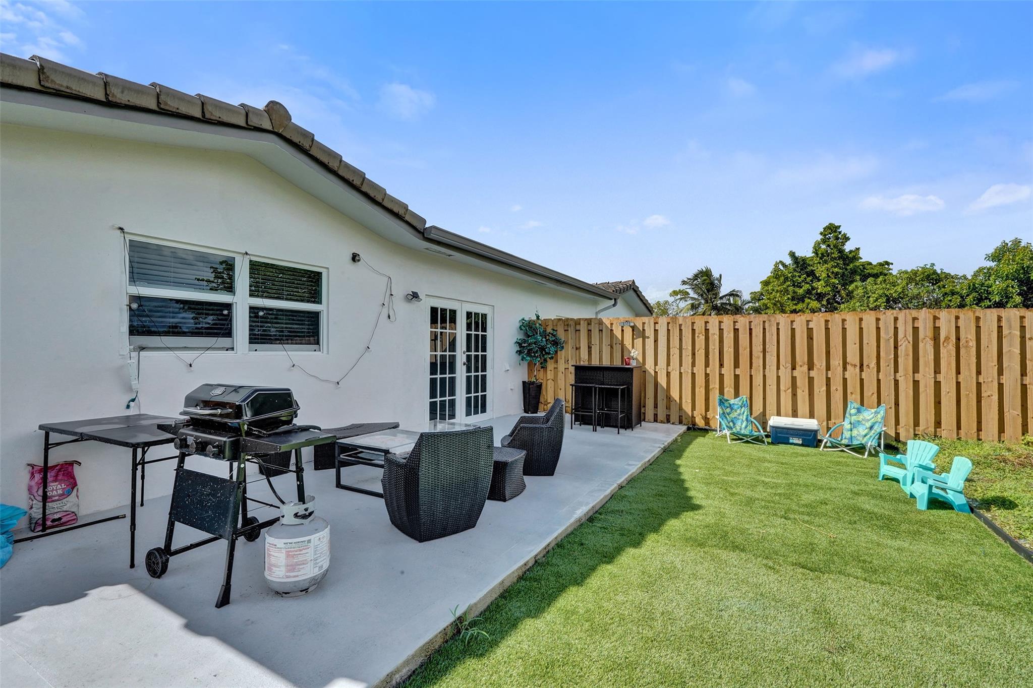 4017 Woodside Drive, Coral Springs, FL 33065