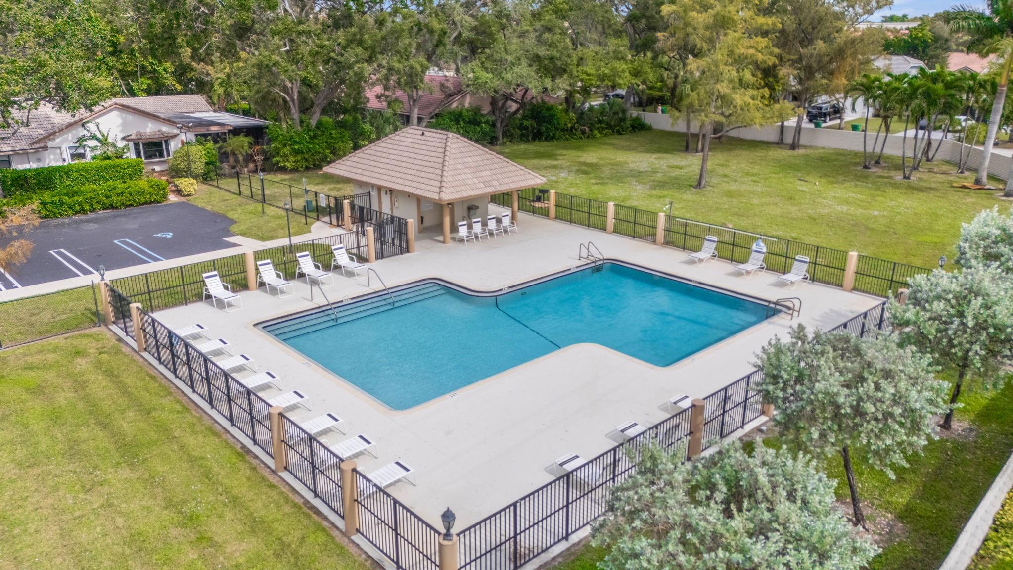 2326 NW 96th Way, Coral Springs, FL 33065