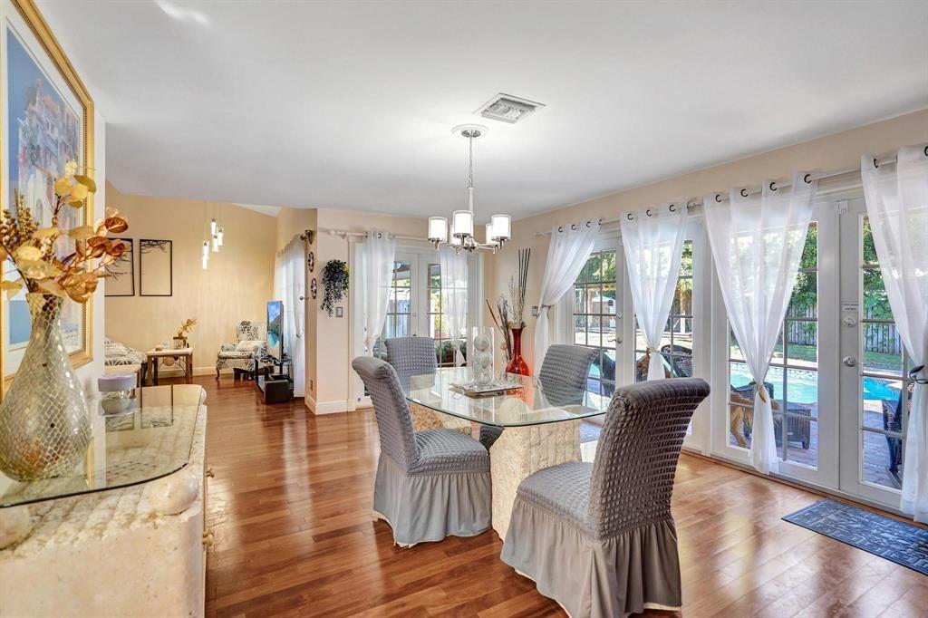 9924 NW 3rd Place, Coral Springs, FL 33071