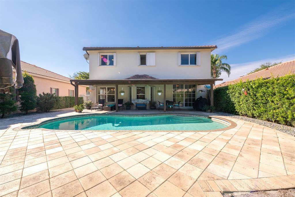 Photo for 1943 NW 170 Avenue, Pembroke Pines, FL 33028 - Listing #FX-10511902 1943 NW 170 Avenue, Pembroke Pines, FL 33028