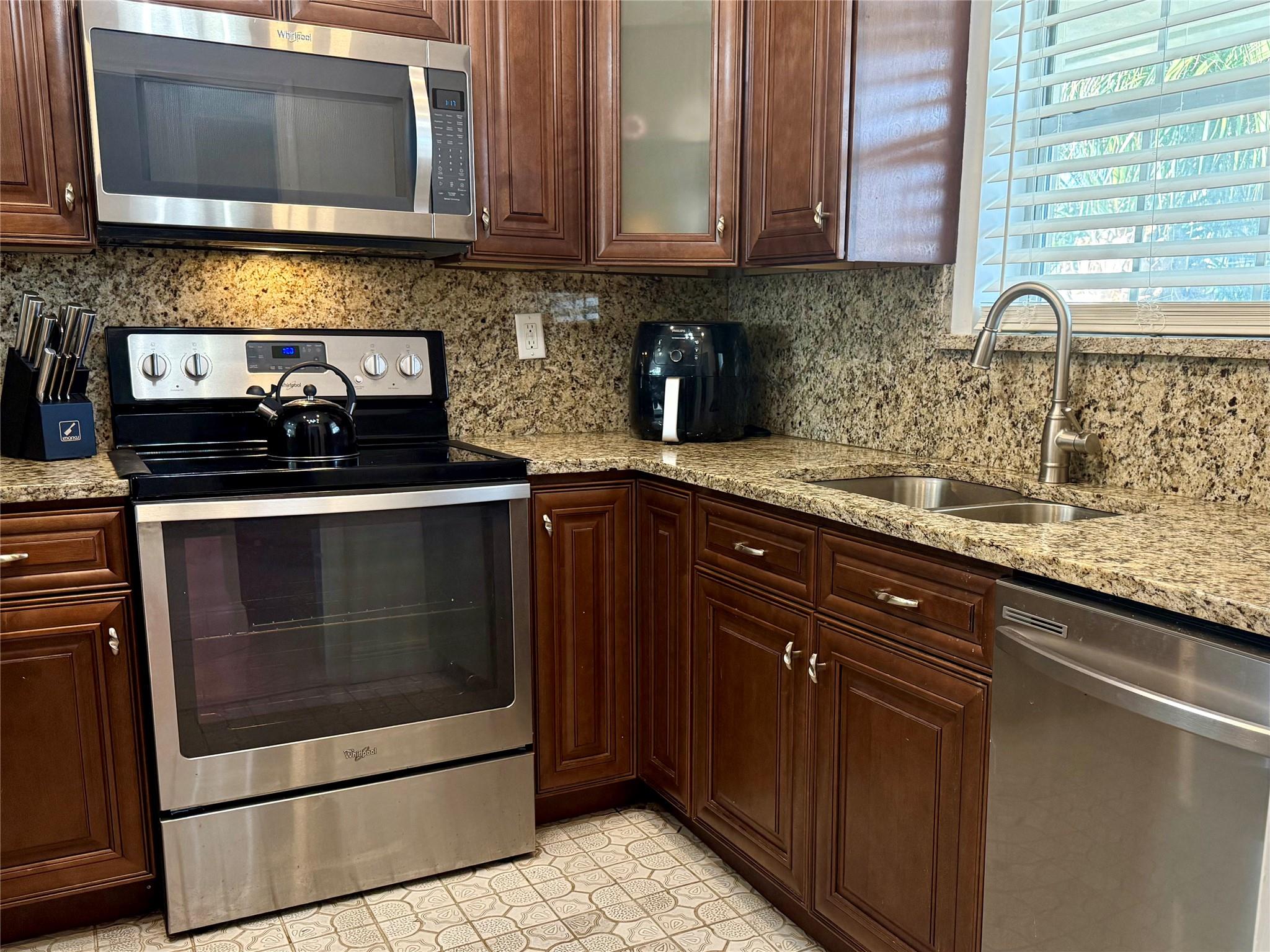 Photo for 2130 NE 36th Street, 66, Lighthouse Point, FL 33064 - Listing #FX-10483863 2130 NE 36th Street, 66, Lighthouse Point, FL 33064