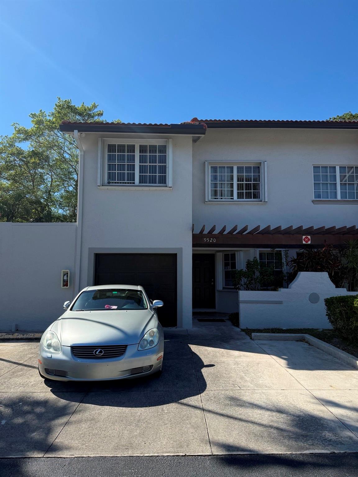 Photo for 9520 SW 1st Place 6B, Coral Springs, FL 33071 - Listing #FX-10549045 9520 SW 1st Place 6B, Coral Springs, FL 33071