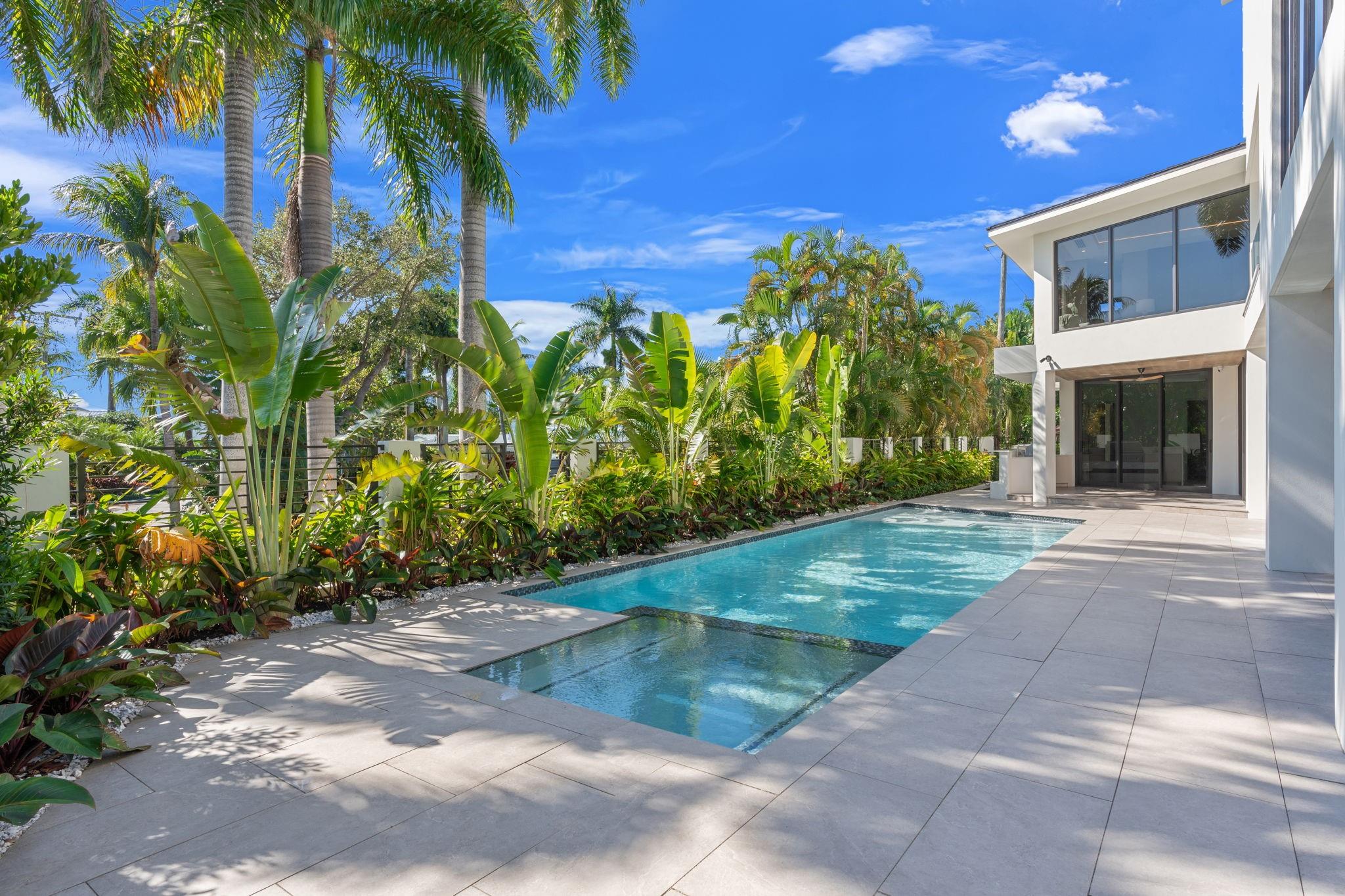 2035 Intracoastal Drive, Fort Lauderdale, FL 33305