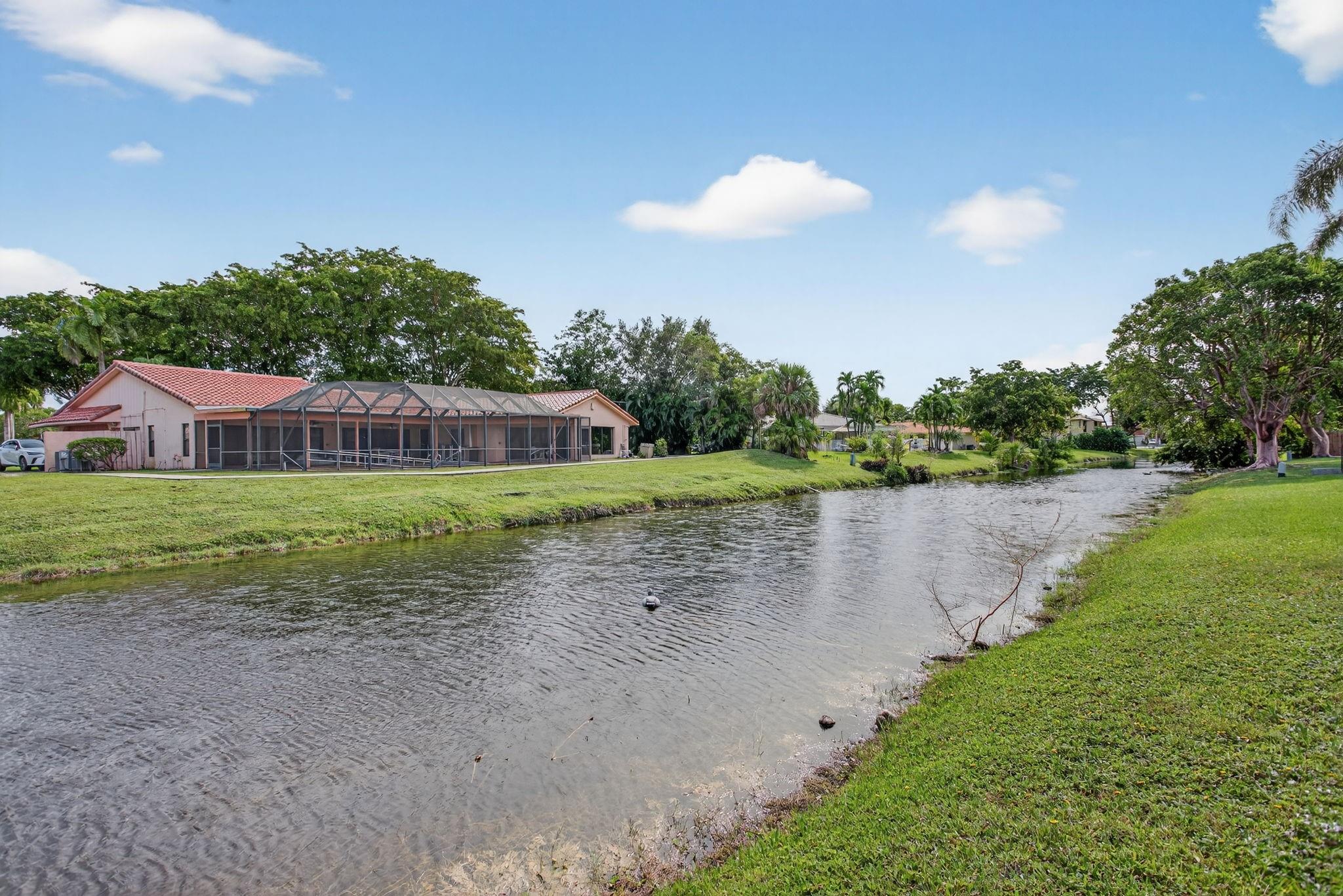 2421 NW 114th Avenue, Coral Springs, FL 33065