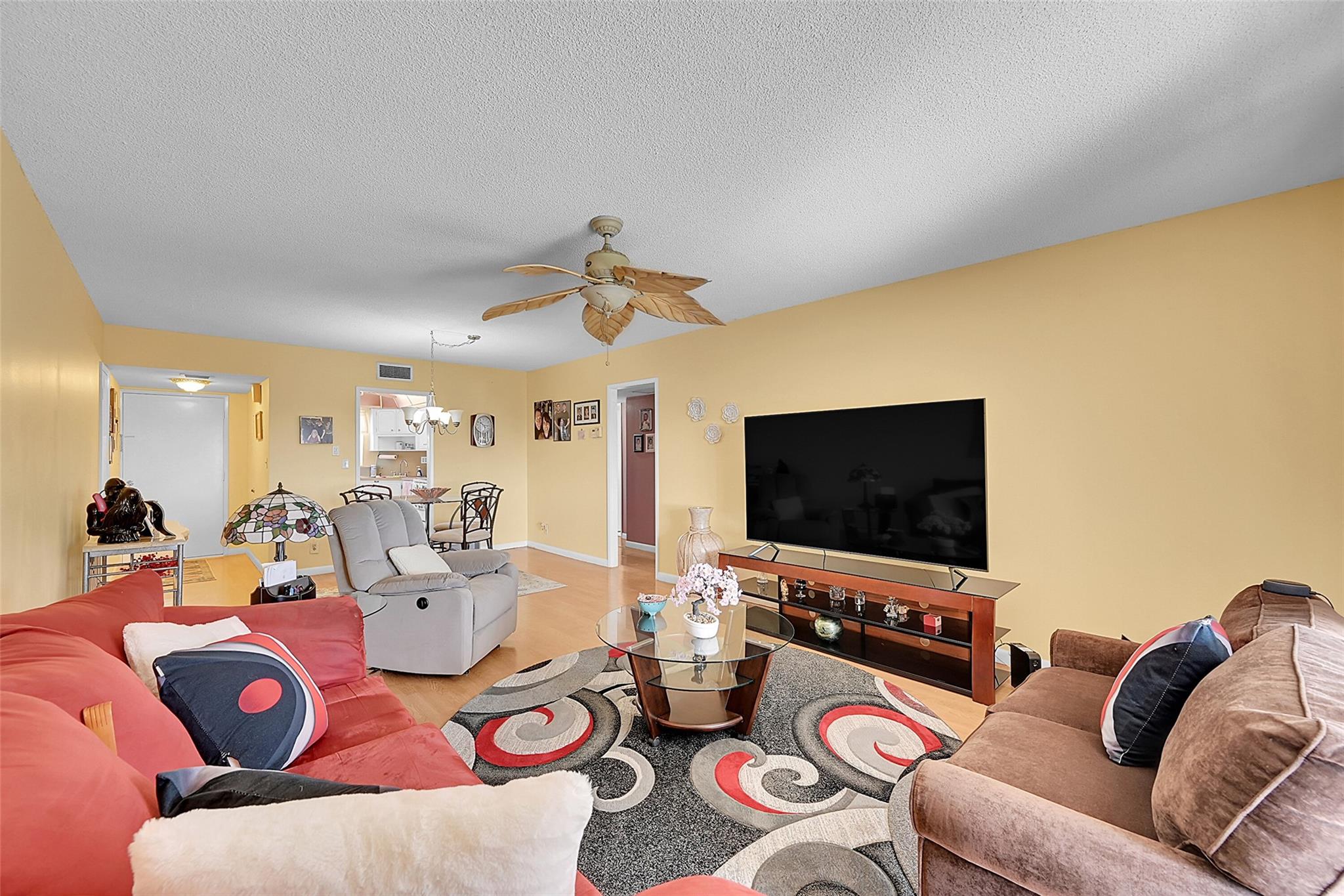 3475 Broken Woods Drive 401, Coral Springs, FL 33065