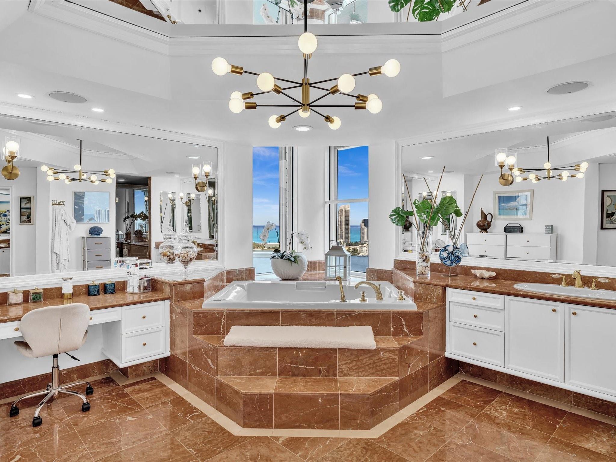 Photo for 7000 Island Boulevard, PH-06, Aventura, FL 33160 - Listing #FX-10485517 7000 Island Boulevard, PH-06, Aventura, FL 33160