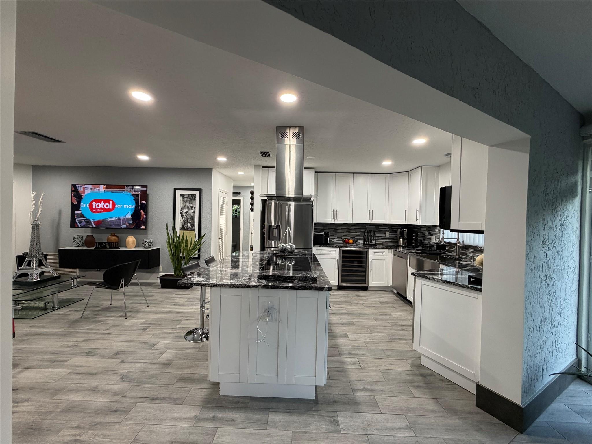 11240 NW 43rd Street, Coral Springs, FL 33065