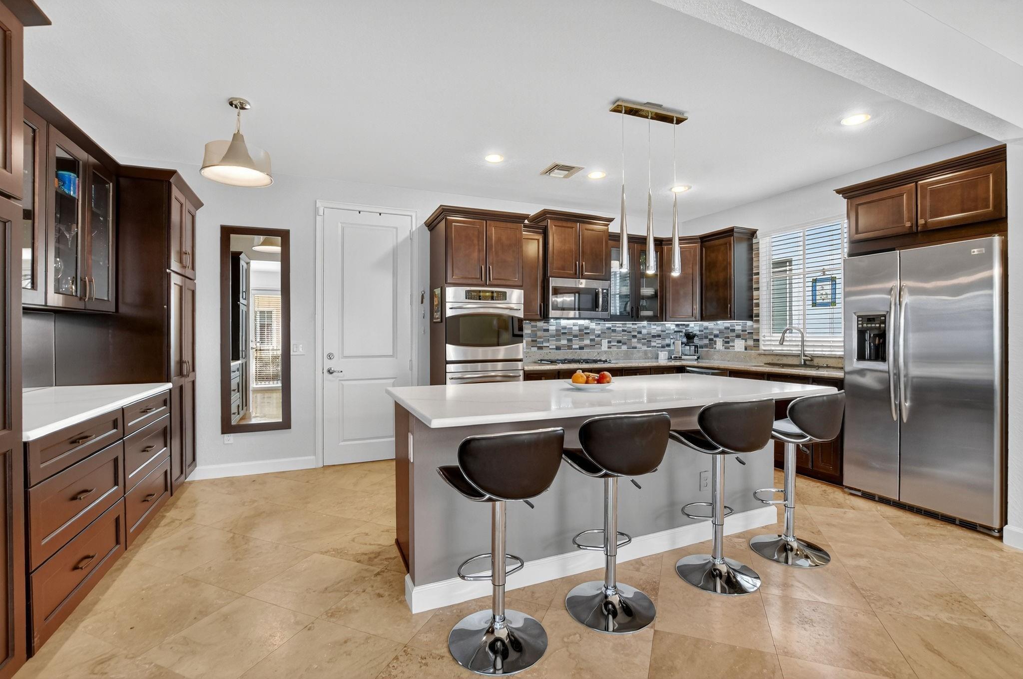 Natural gas range, dryer, and water heater. Rare bonus!