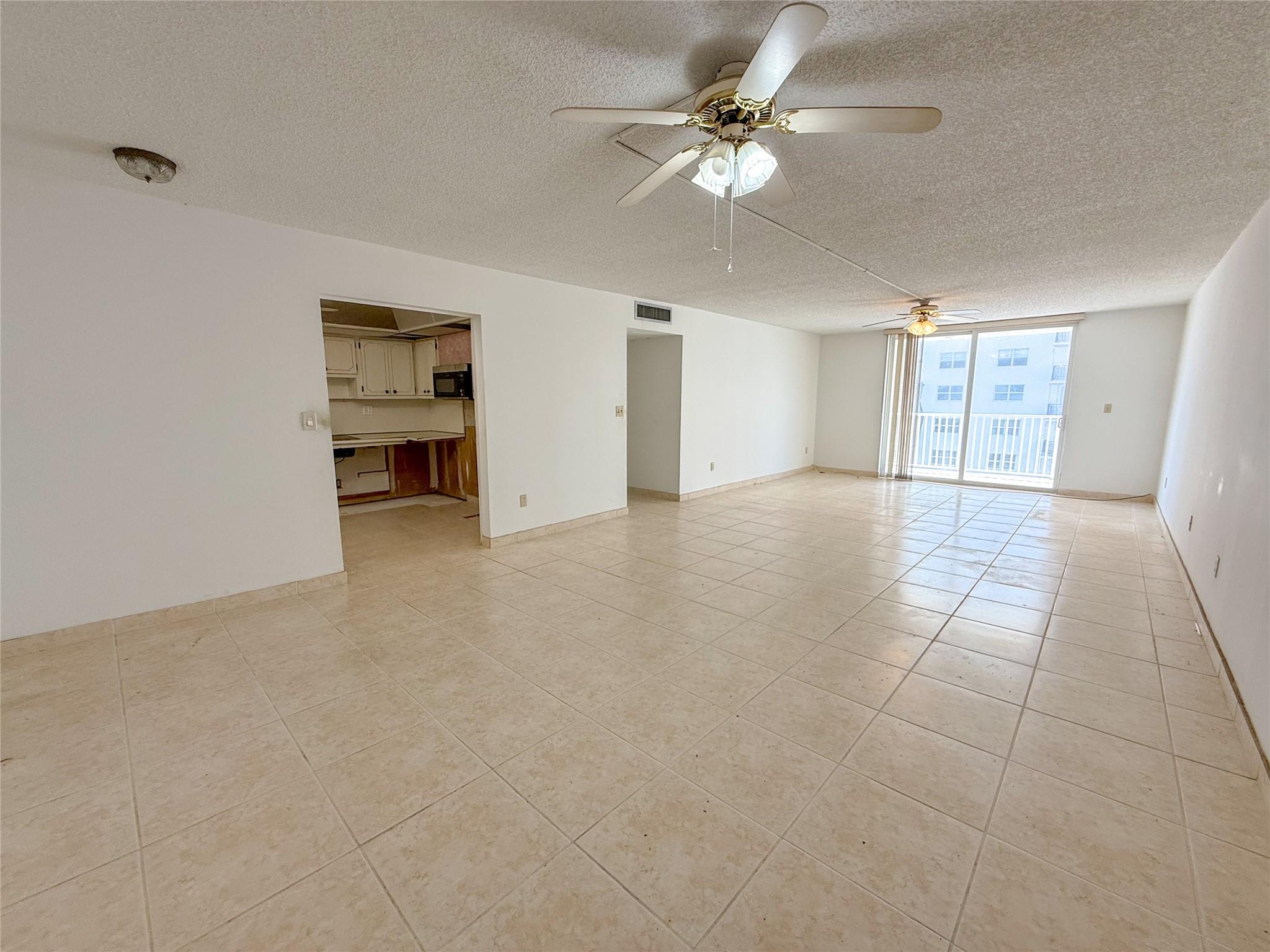 1401 S Ocean Drive 405, Hollywood, FL 33019