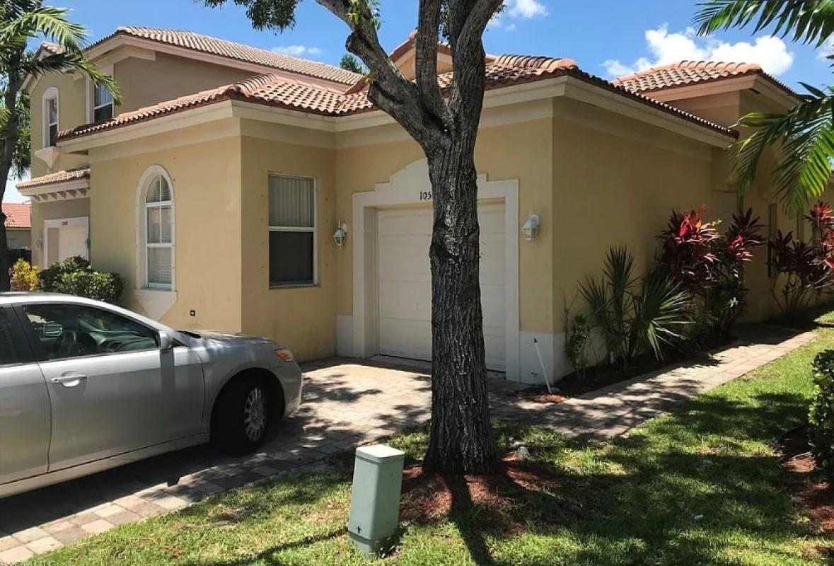 Photo for 1056 NE 39th Avenue, Homestead, FL 33033 - listing #FX-10536502 1056 NE 39th Avenue, Homestead, FL 33033