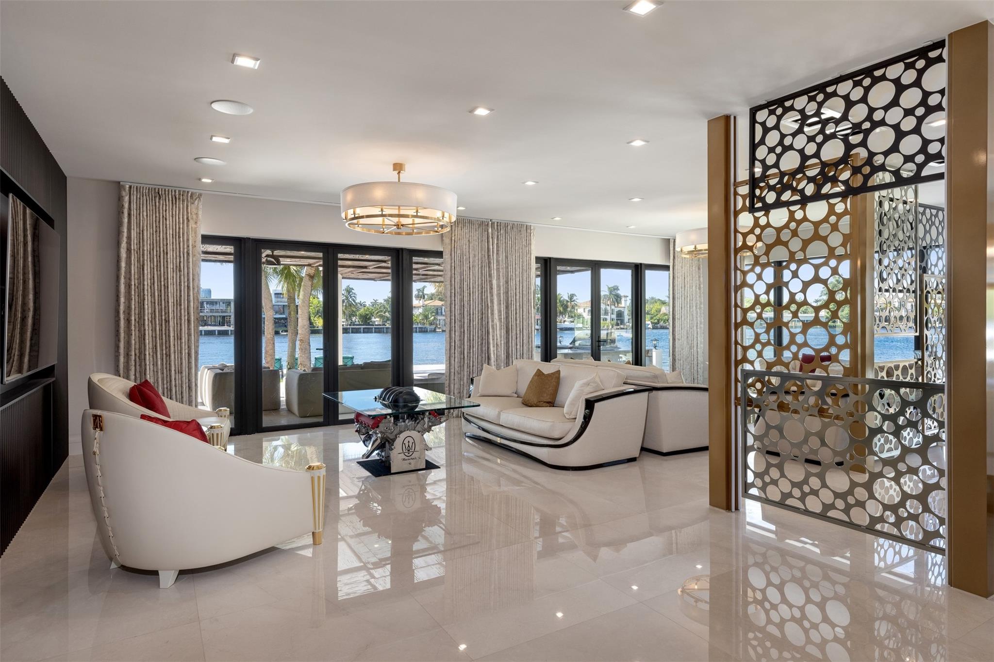 529 Bontona Avenue, Fort Lauderdale, FL 33301