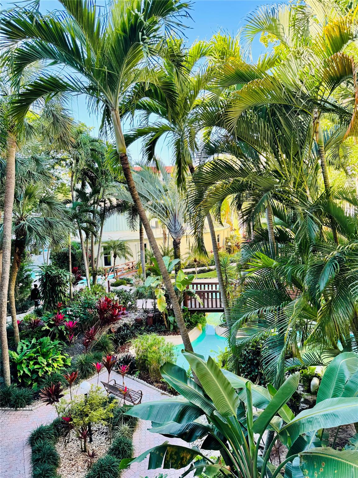 the lush grounds are well kept and give this community a unique, resort like appealThe lush, well-kept grounds give this community a unique, resort-like appeal.