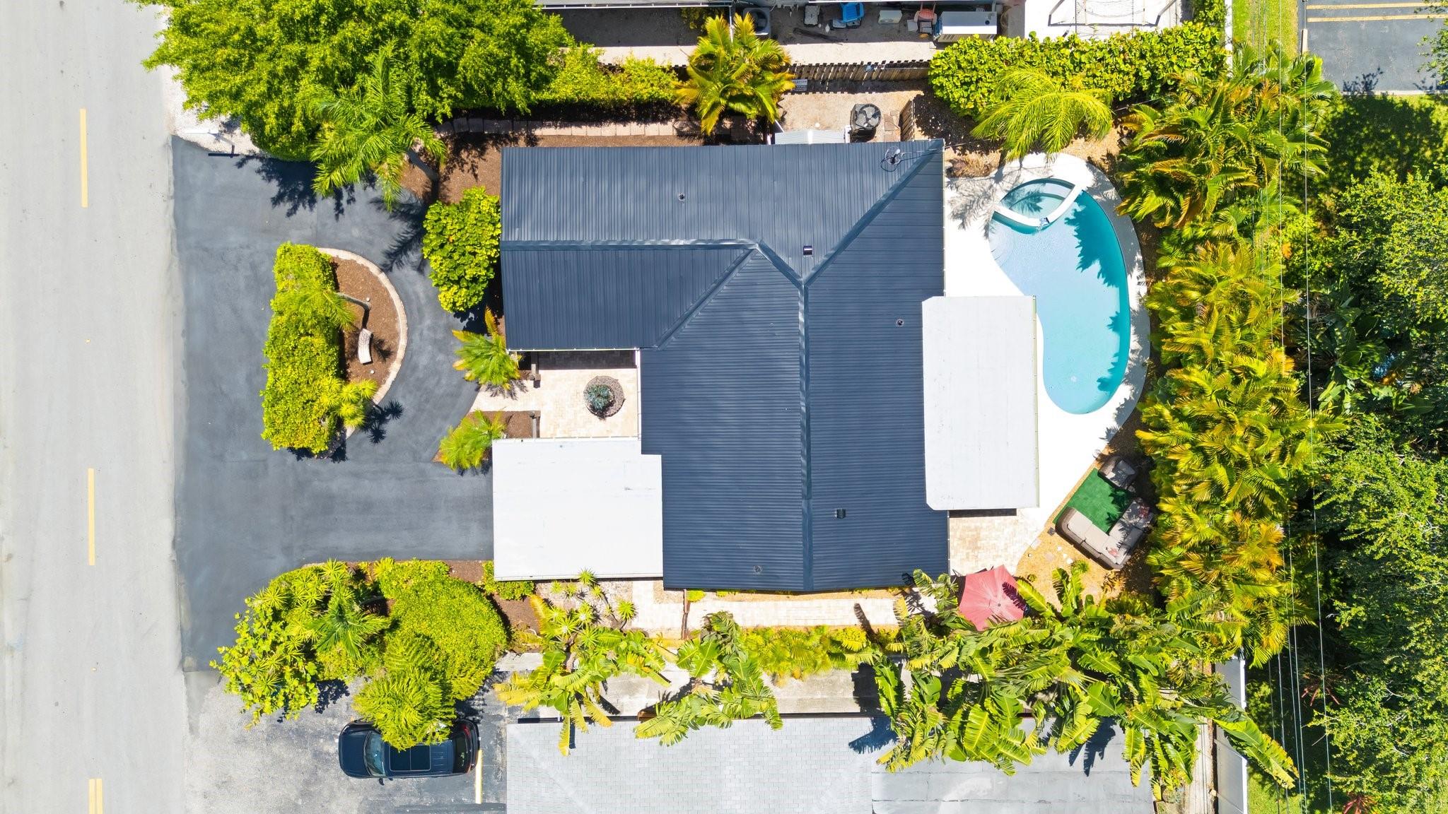Photo for 8 NE 29th Street, Wilton Manors, FL 33334 - Listing #FX-10526644 8 NE 29th Street, Wilton Manors, FL 33334