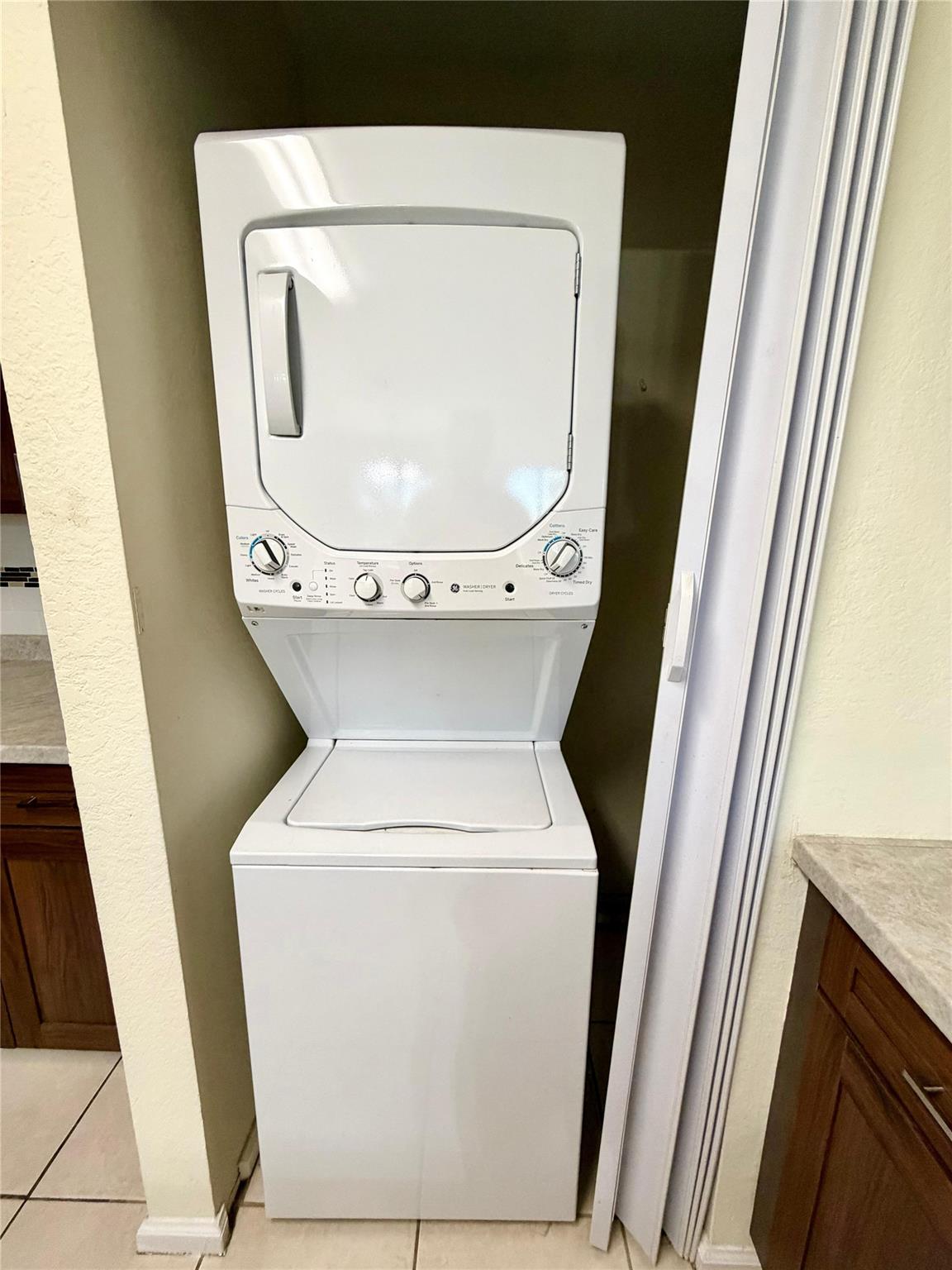 8466 NW 40th Street, Coral Springs, FL 33065