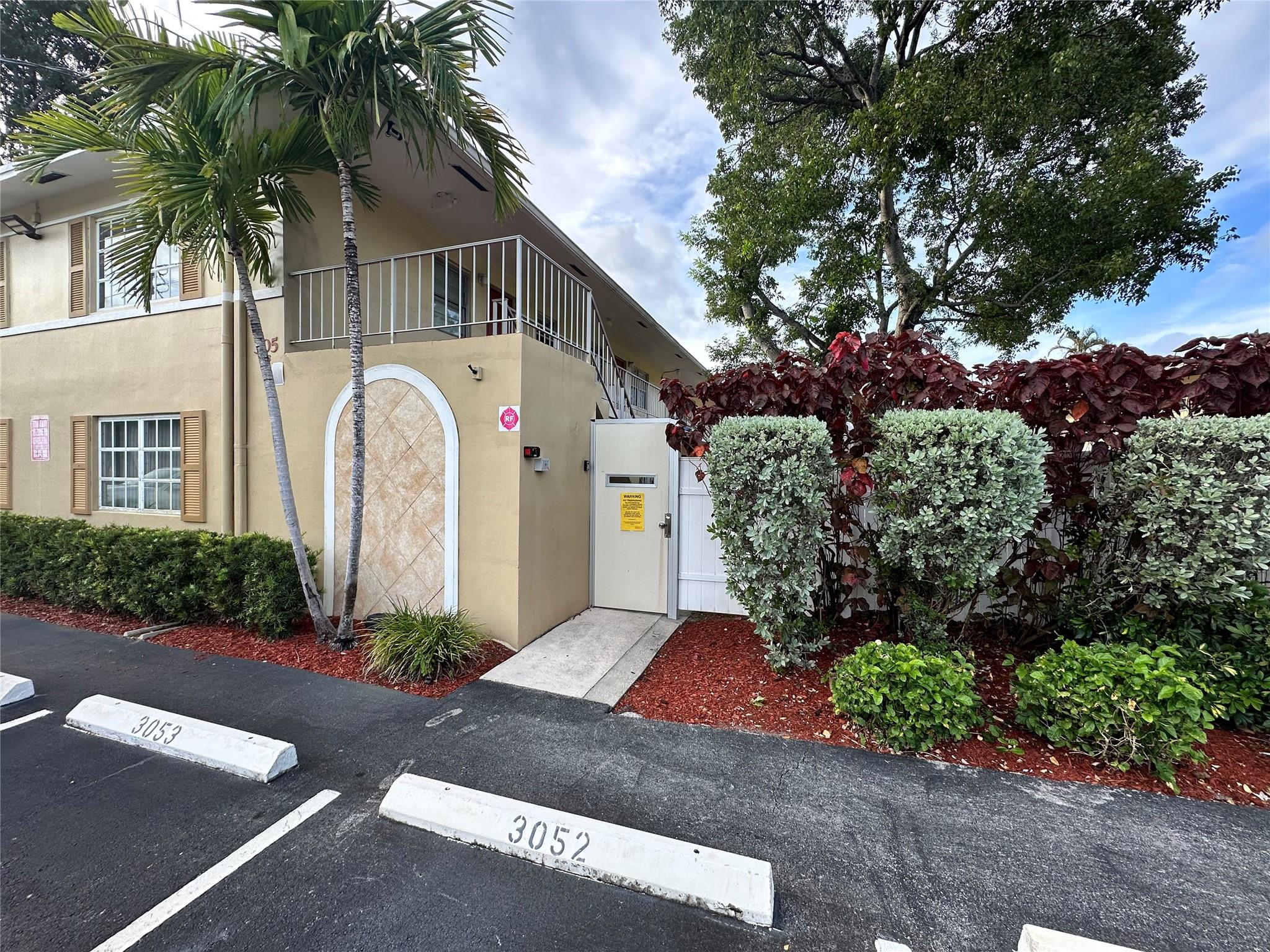 Photo for 305 NE 16th Street, B7, Fort Lauderdale, FL 33304 - listing #FX-10534131 305 NE 16th Street, B7, Fort Lauderdale, FL 33304