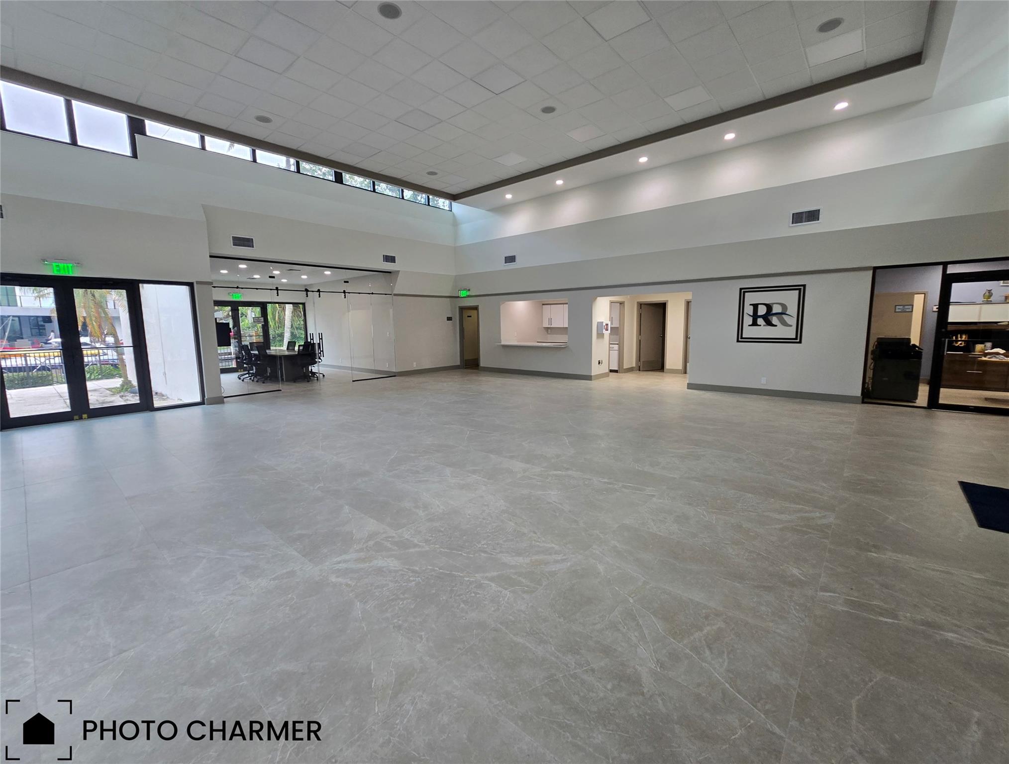 Huge activity room. Zumba! Salsa! Yoga!