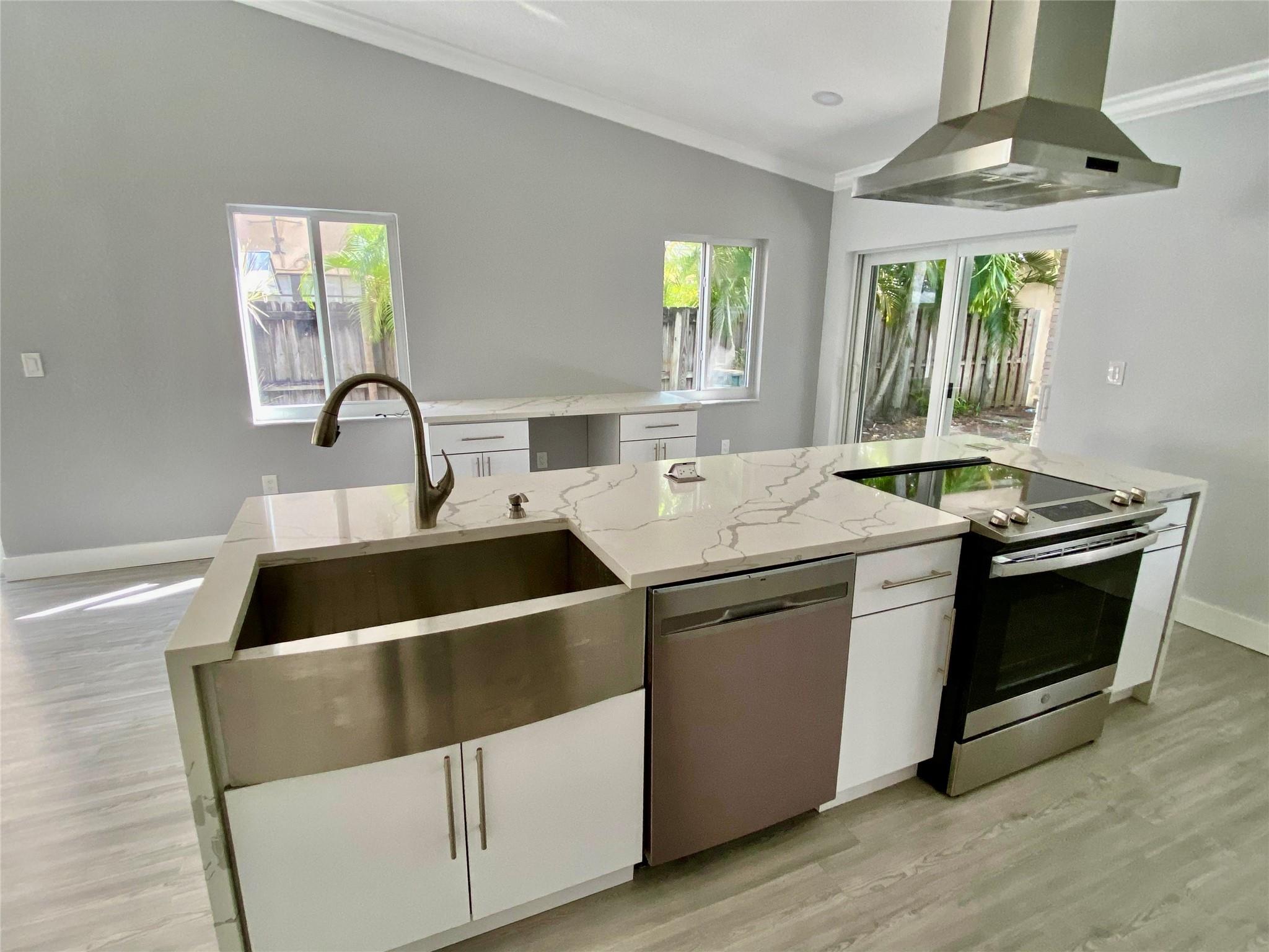 15788 SW 77th Street, Miami, FL 33193