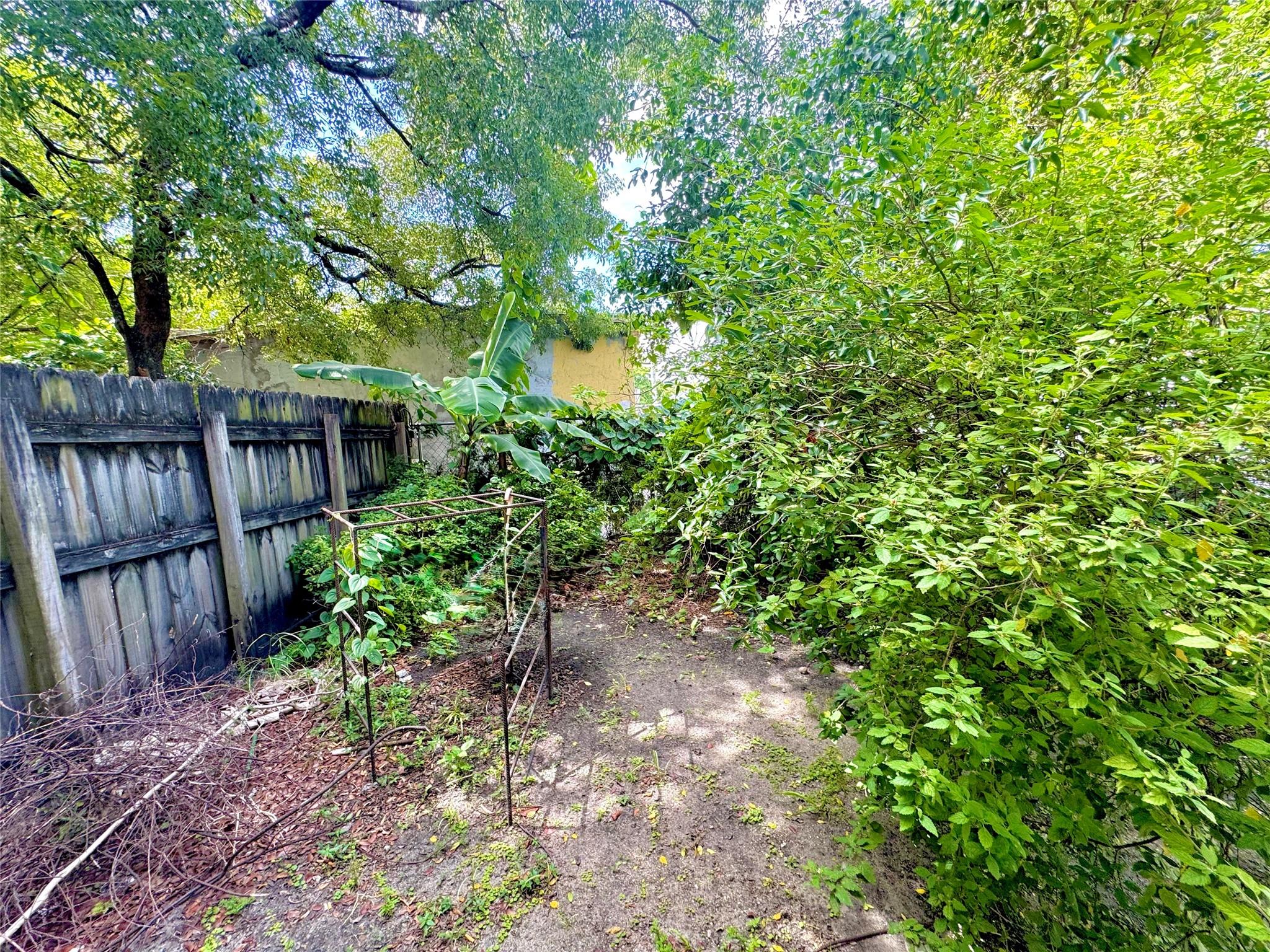 1601 NW 62nd Terrace, Miami, FL 33147