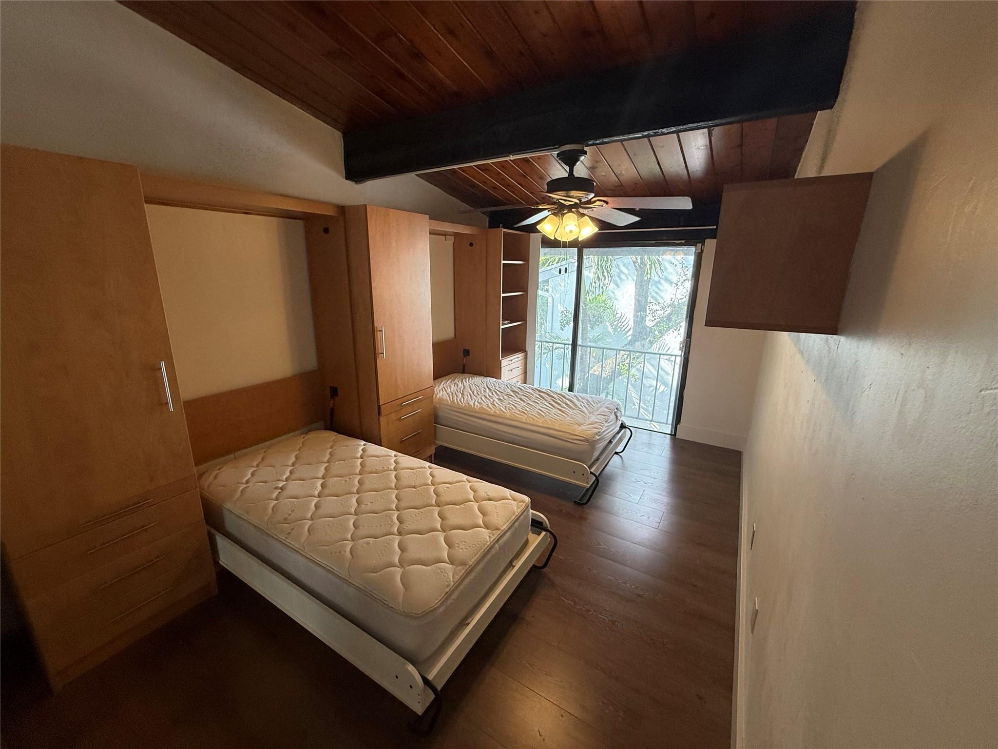 19428 NE 26th Avenue 103, Miami, FL 33180