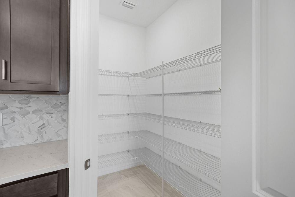 532 SE Ranch Oak Circle ~ Ready Now