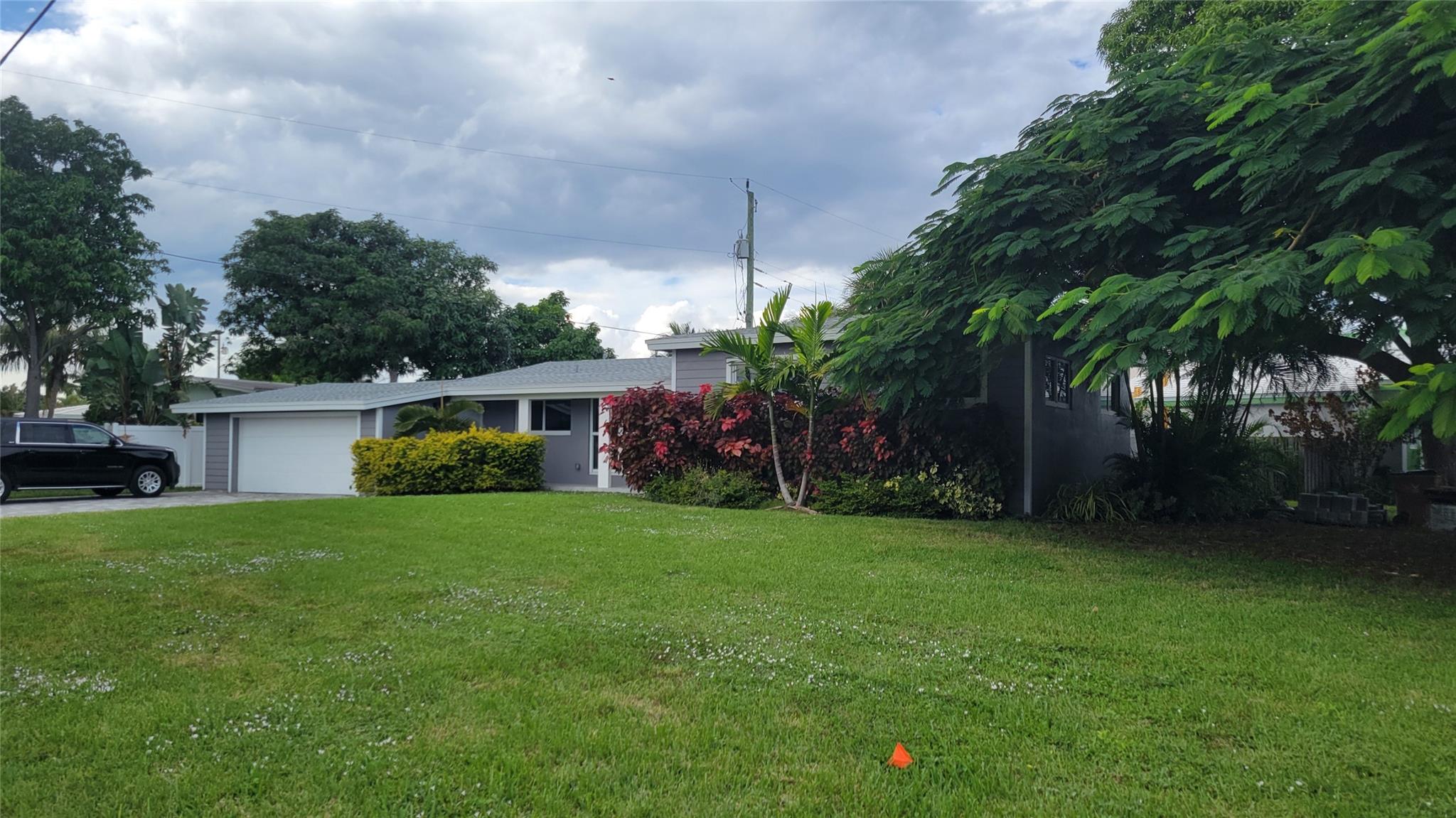 Photo for 1421 SE 10th Street, Deerfield Beach, FL 33441 - listing #FX-10535719 1421 SE 10th Street, Deerfield Beach, FL 33441