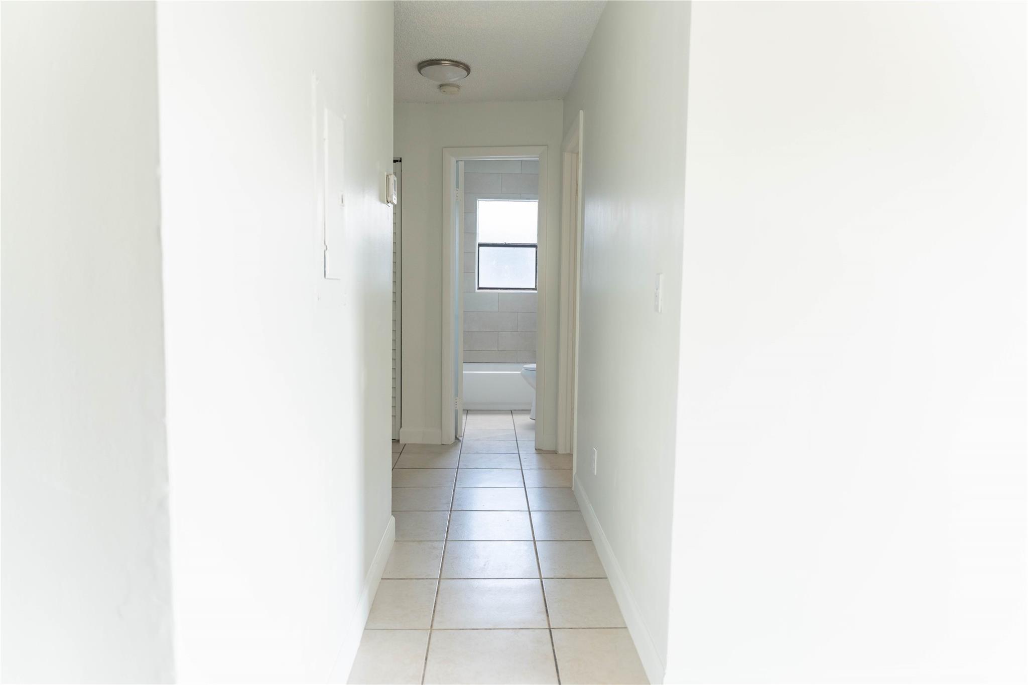 11680 NW 39th Street, Coral Springs, FL 33065