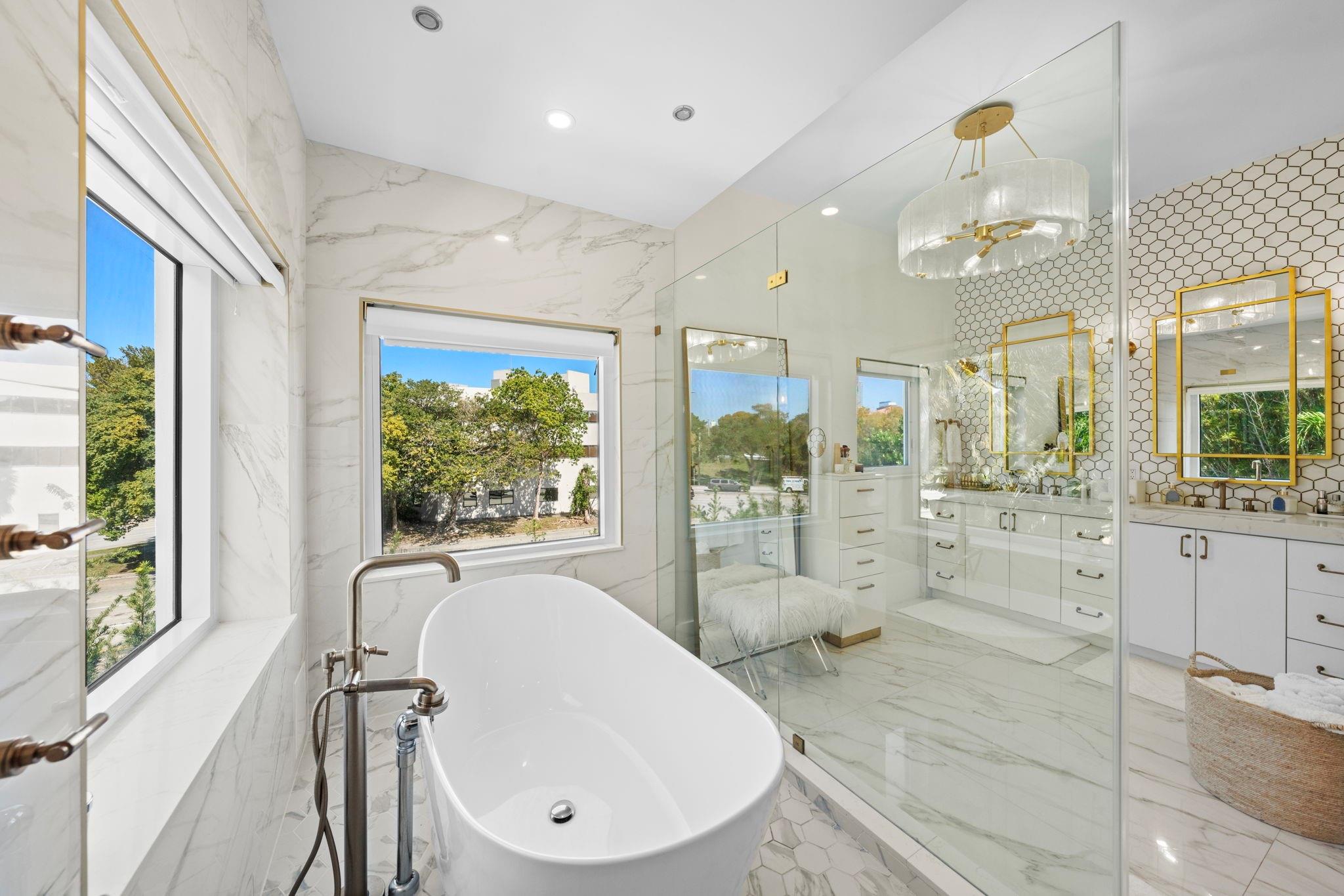 2765 Brickell Court, Miami, FL 33129