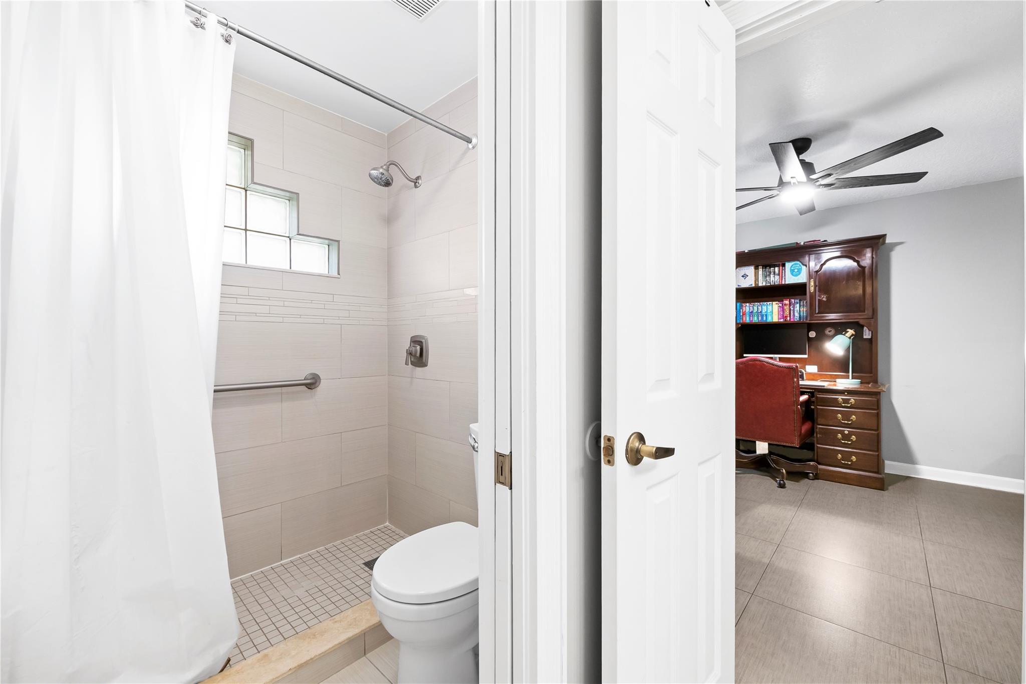 Jack n Jill Bathroom