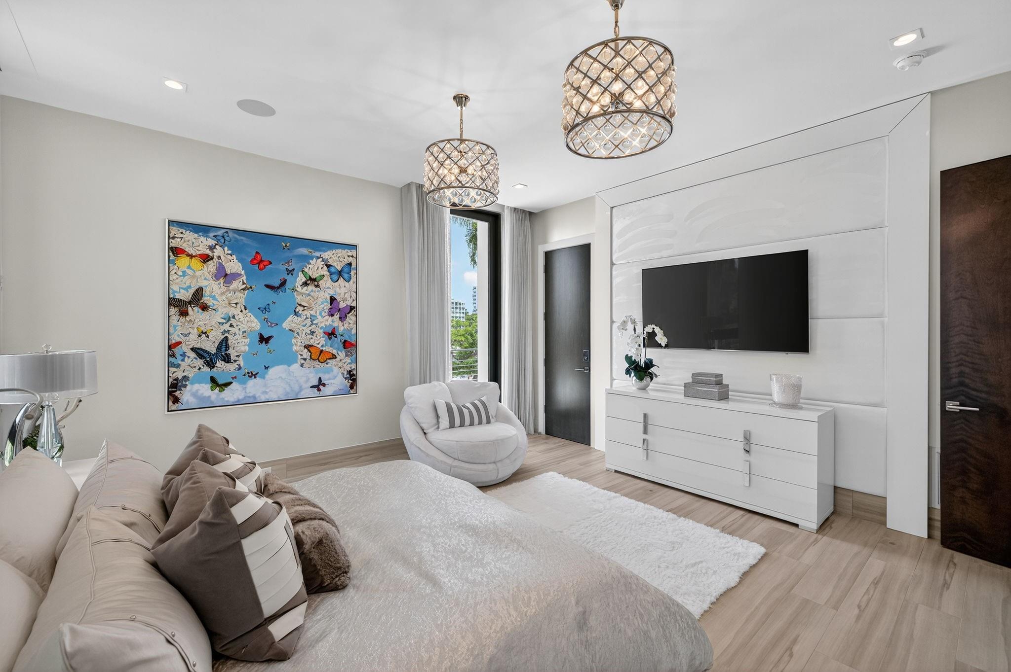 1 Royal Palm Drive, Fort Lauderdale, FL 33301