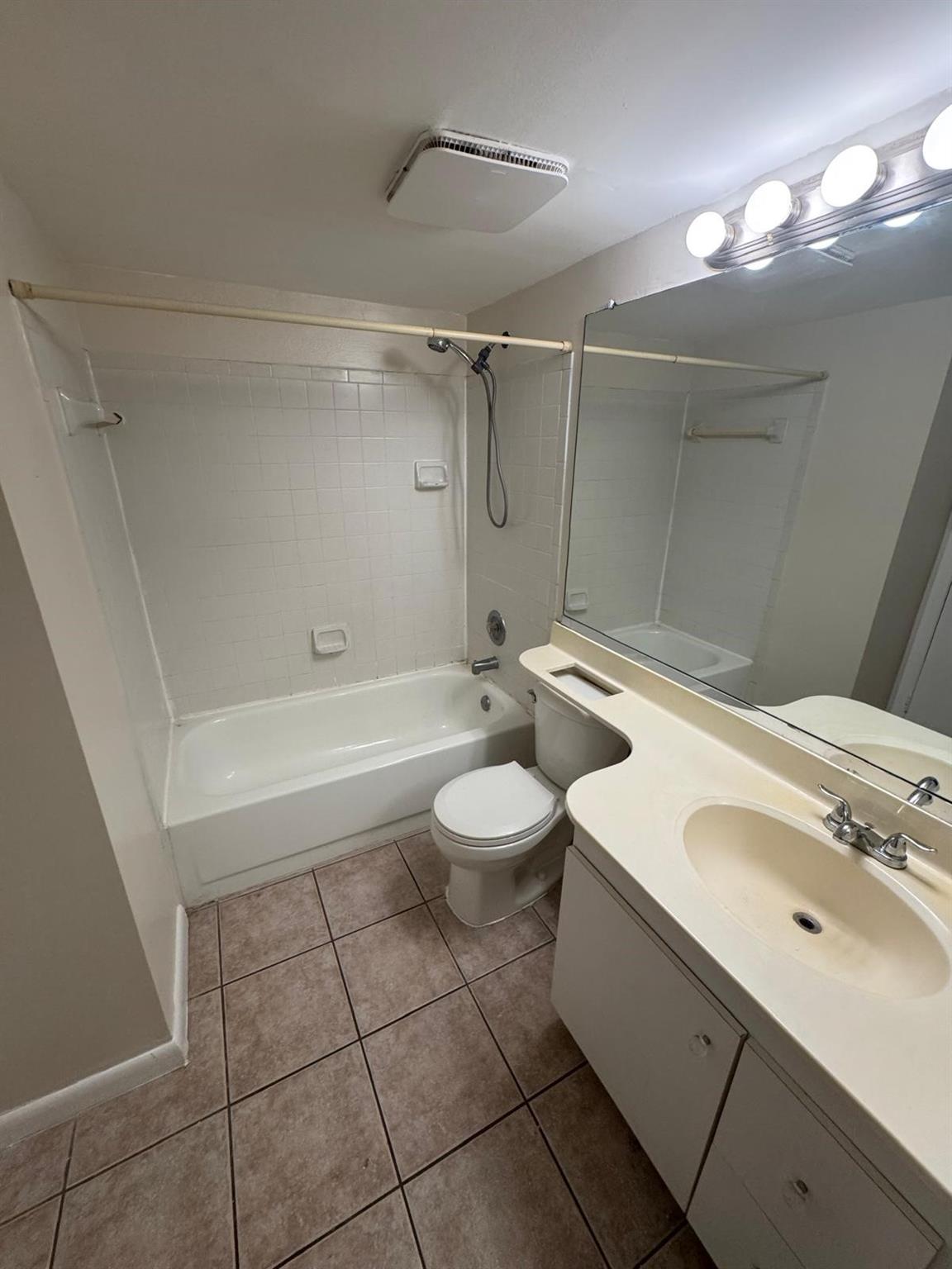 1058 Coral Club Drive 1058, Coral Springs, FL 33071