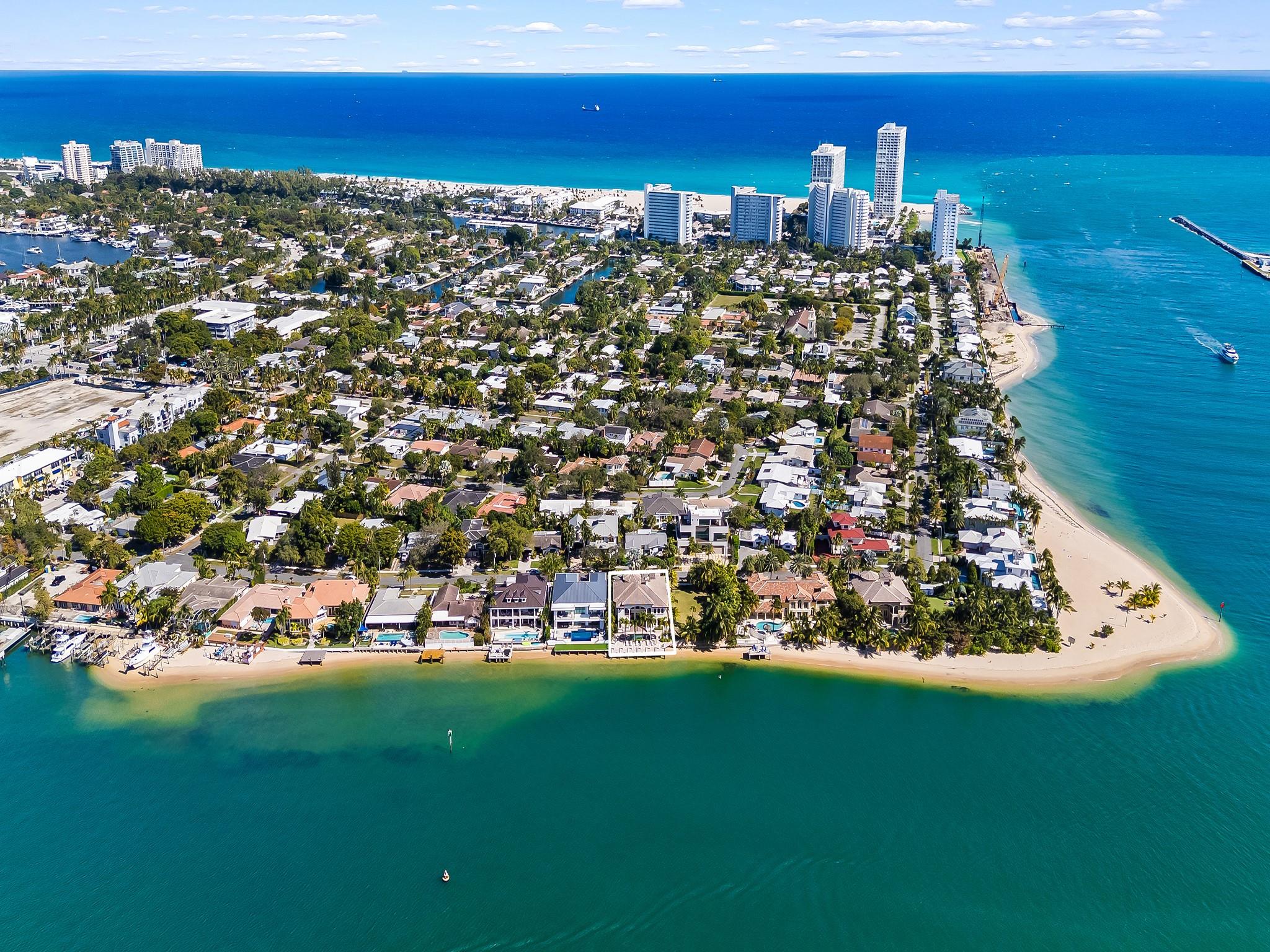 1965 SE 21st Avenue, Fort Lauderdale, FL 33316